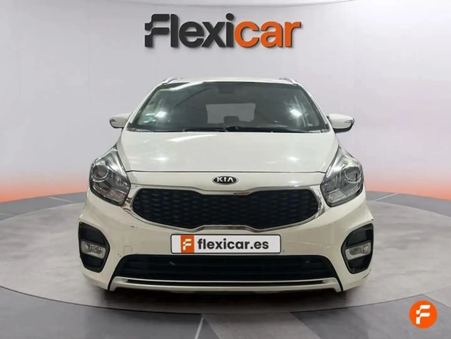 Kia Carens 1.6 GDi Drive 135 Bílá - 2