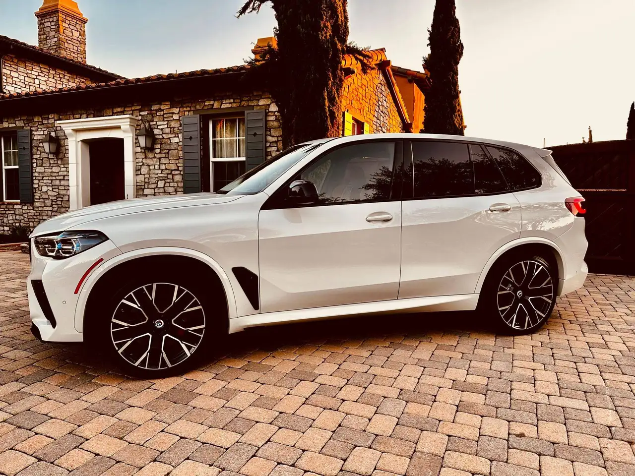BMW X5 M снимка BMW X5 M