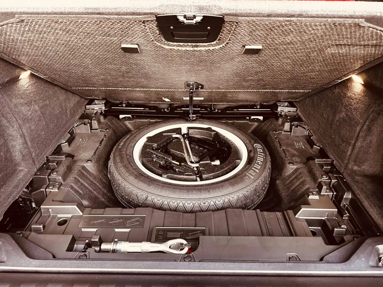 BMW X5 M снимка BMW X5 M