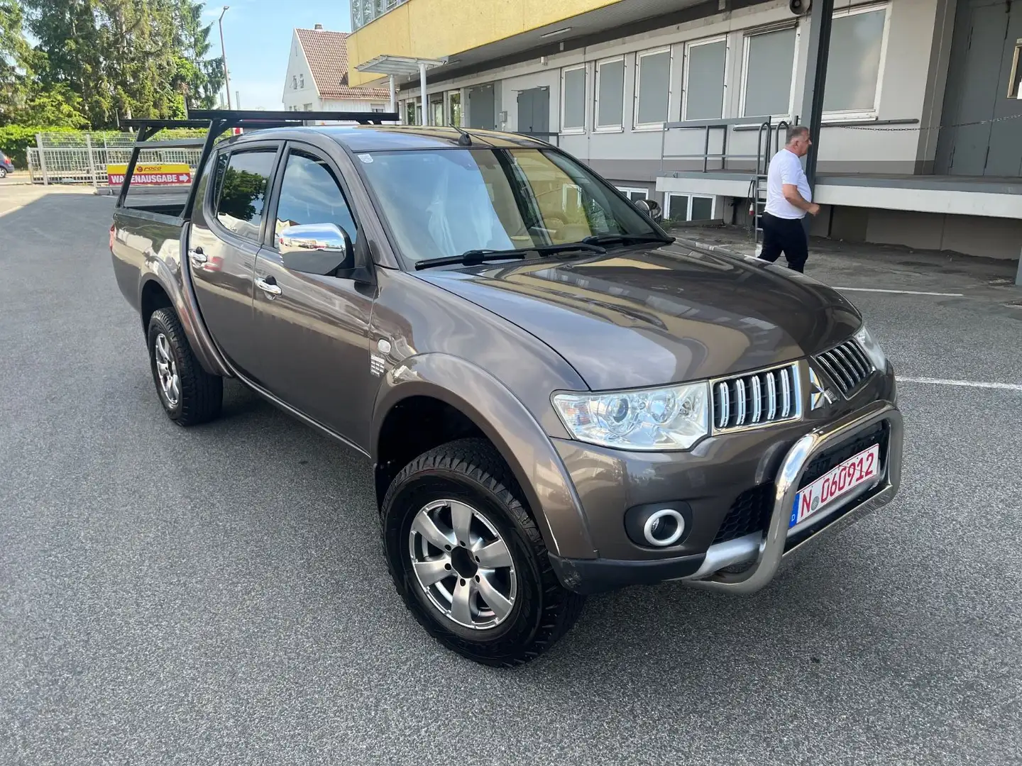 Mitsubishi L200 - 1