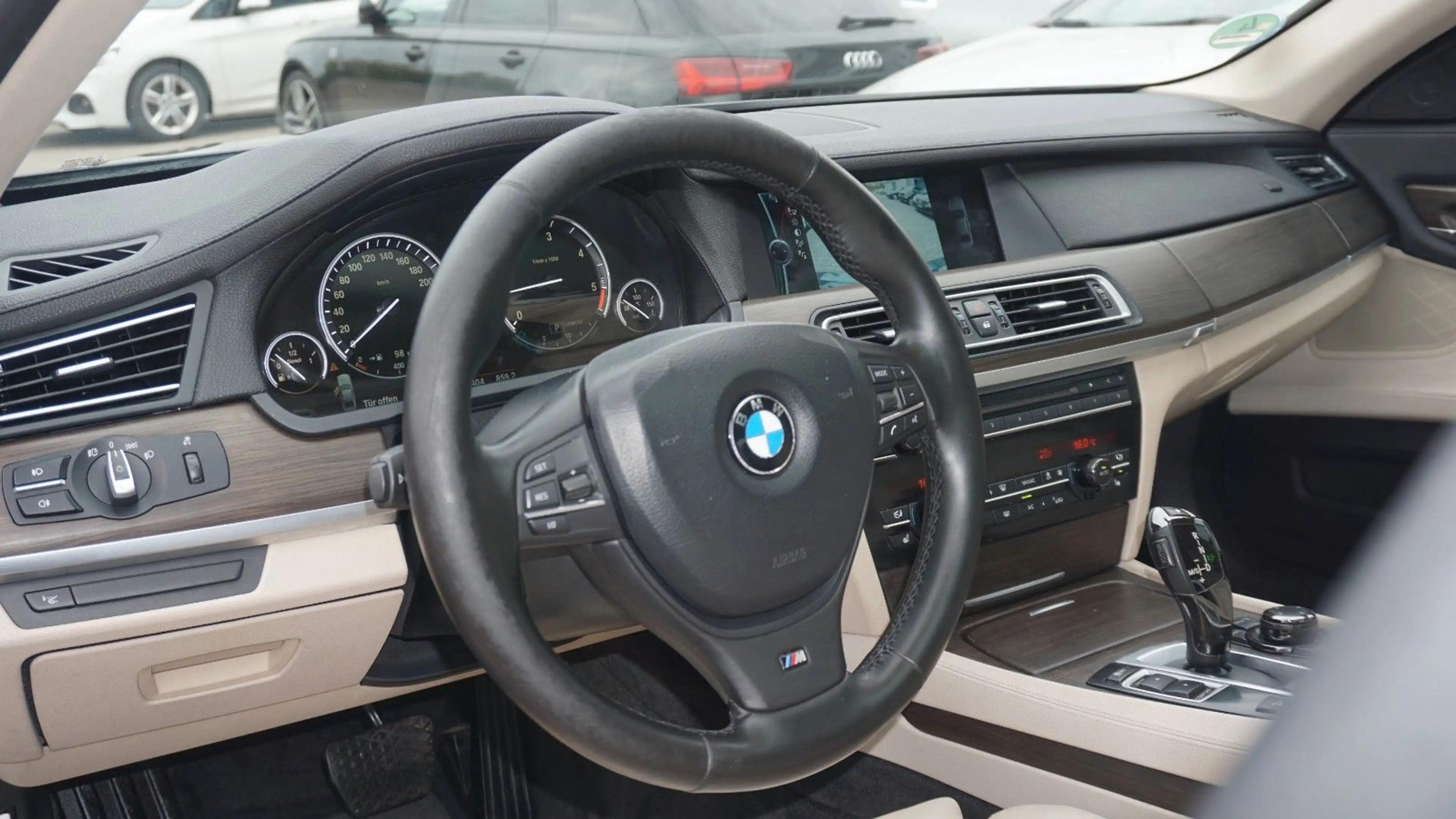 BMW 740 d xDrive*GSD*SOFT*KAMERA*4XSHZ*XENON!!! — photo 13