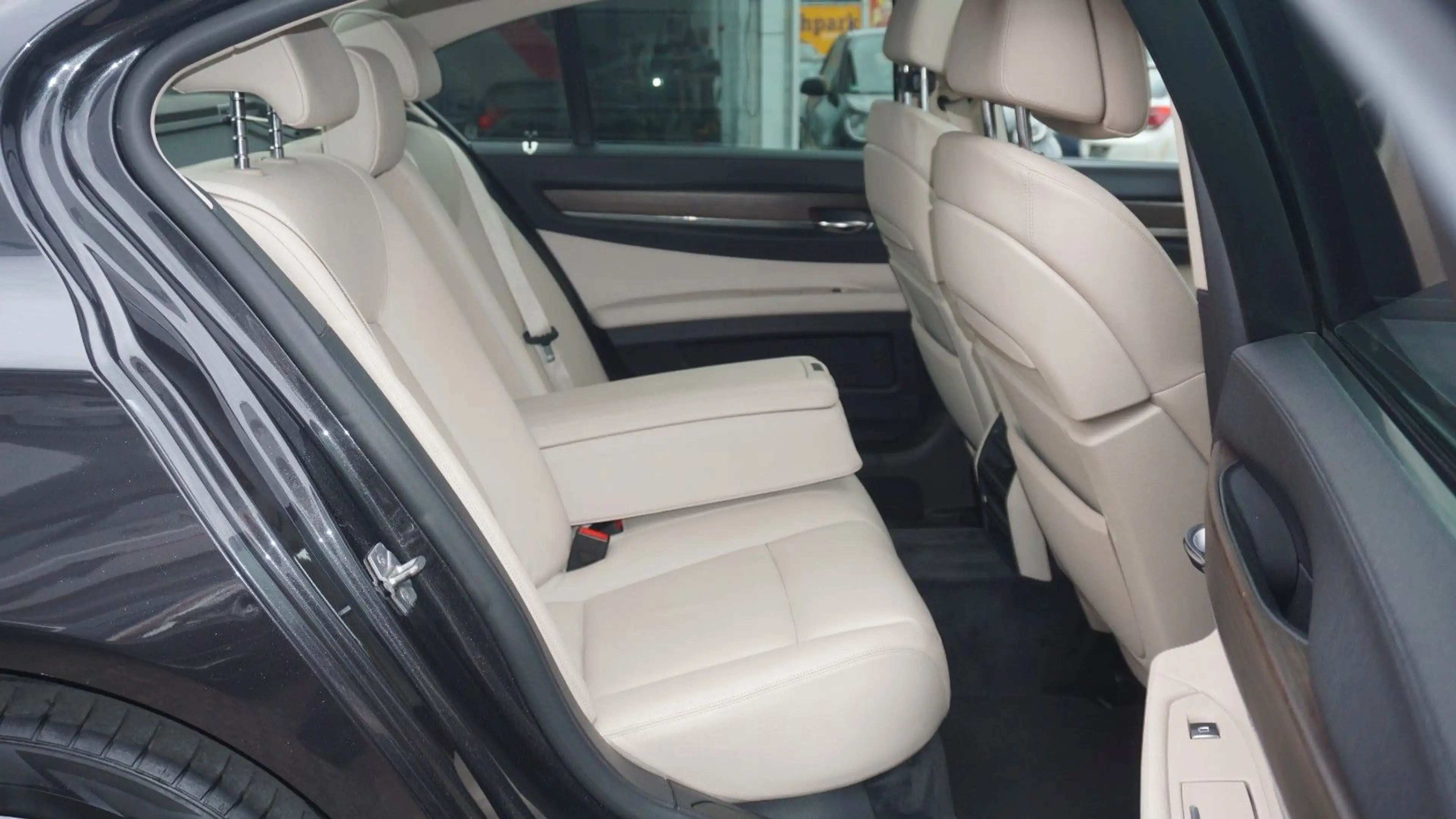 BMW 740 d xDrive*GSD*SOFT*KAMERA*4XSHZ*XENON!!! — photo 11