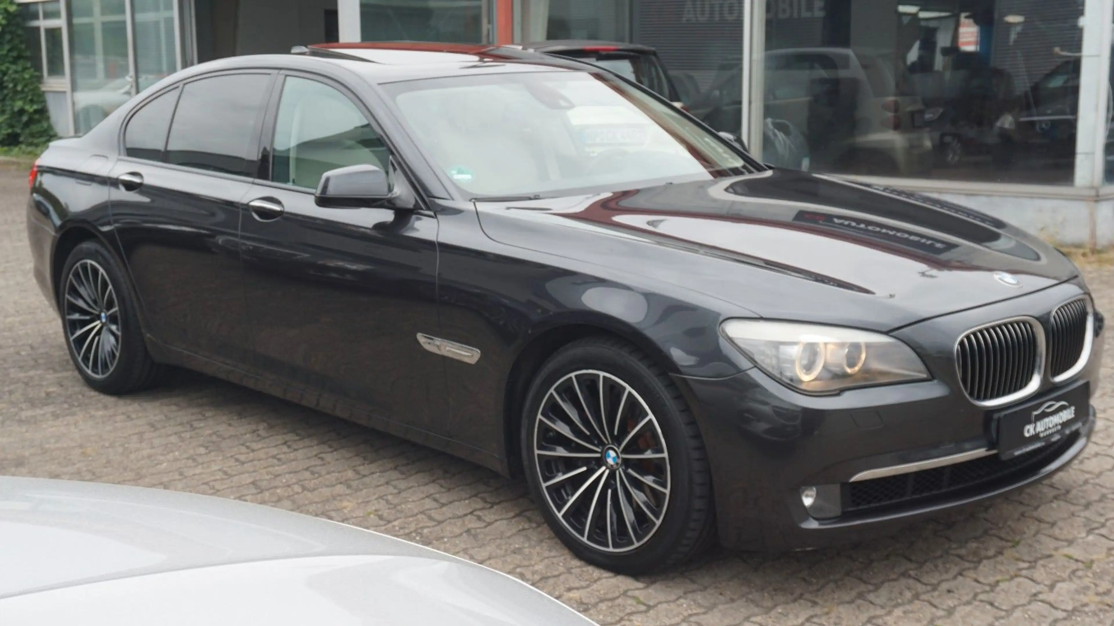 BMW 740 d xDrive*GSD*SOFT*KAMERA*4XSHZ*XENON!!! — photo 3