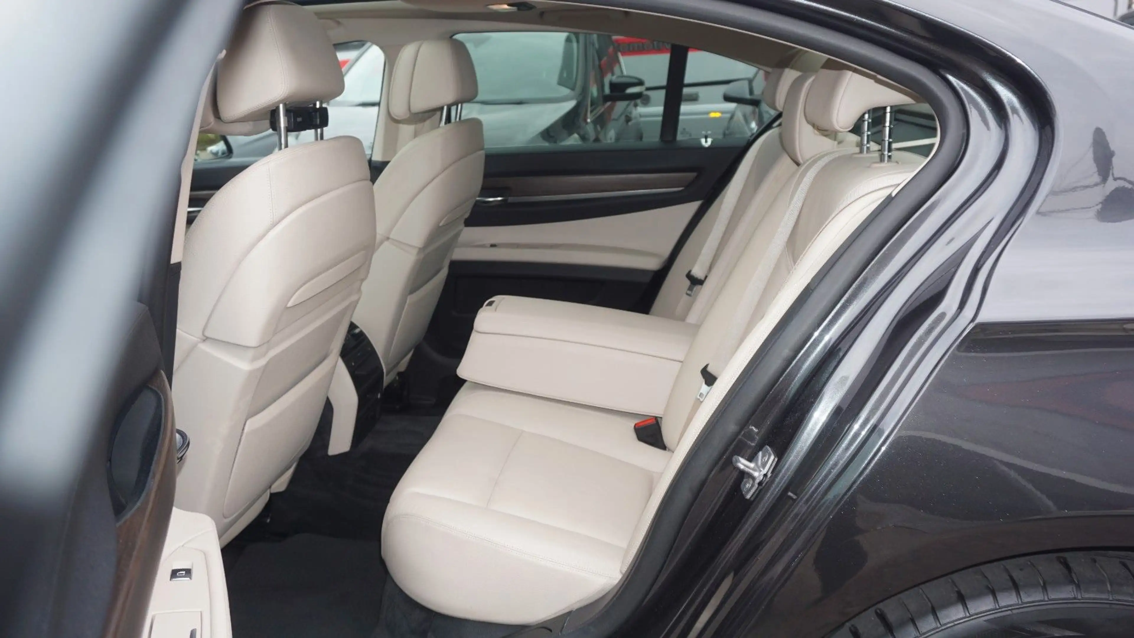 BMW 740 d xDrive*GSD*SOFT*KAMERA*4XSHZ*XENON!!! — photo 10