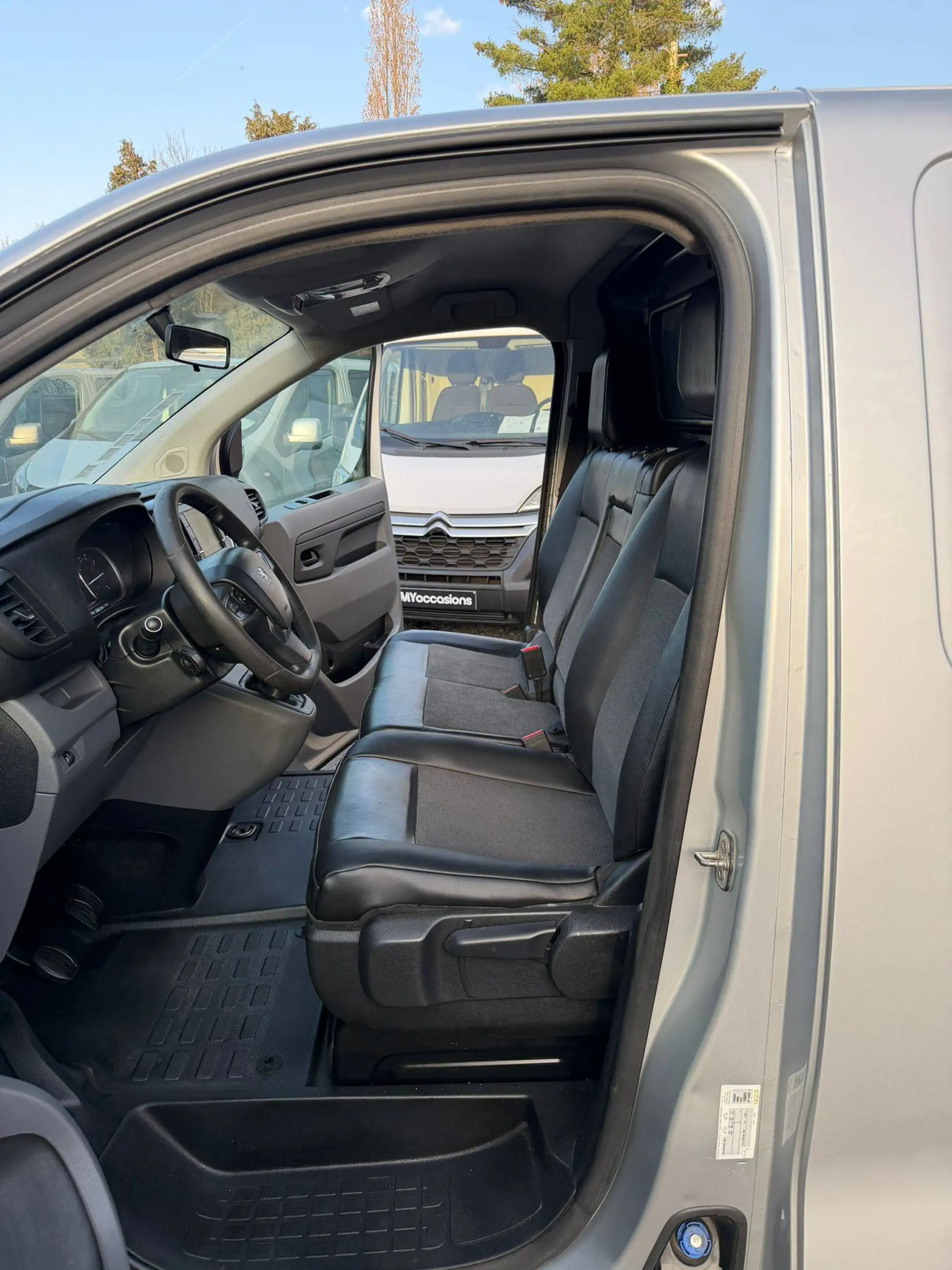 Peugeot Expert 2.0 BlueHDi L2 - EURO 6b - UTILITAIRE - 3 PLACES - A VOIR — photo 11