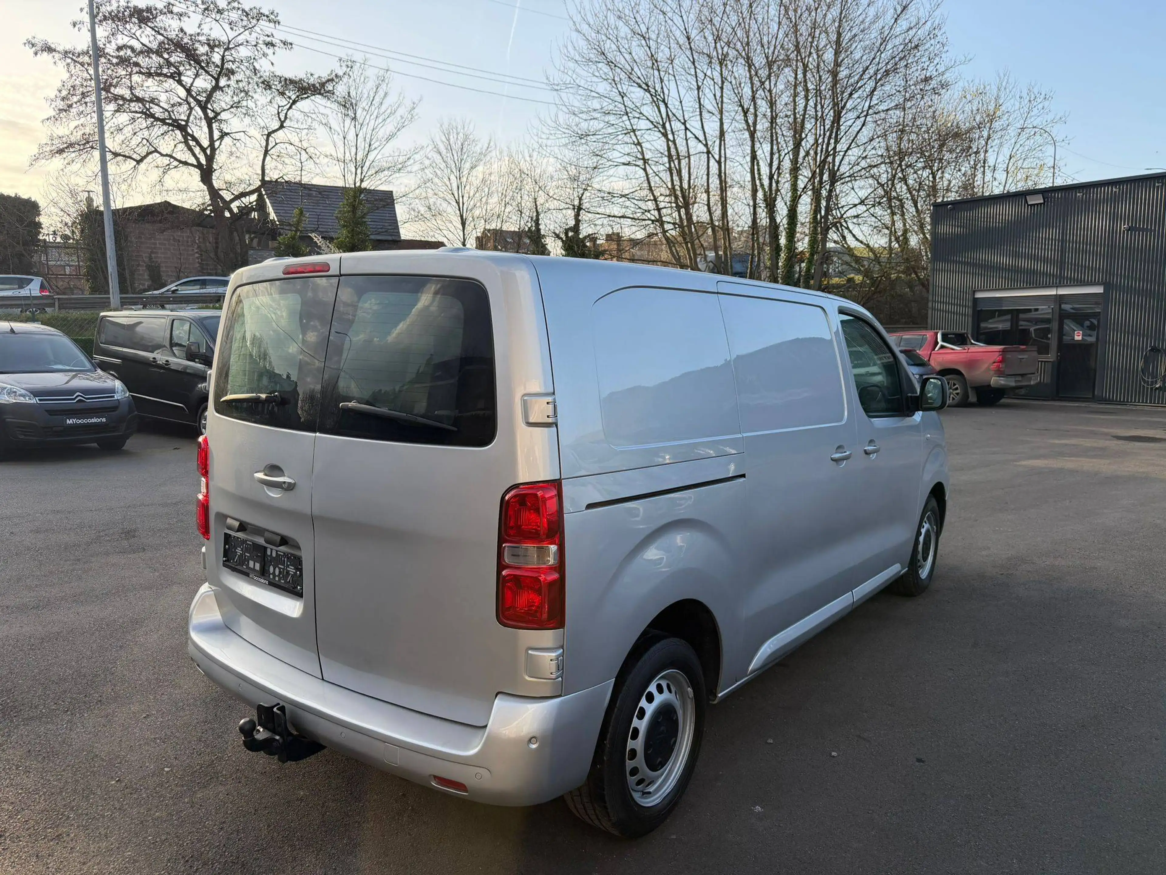 Peugeot Expert 2.0 BlueHDi L2 - EURO 6b - UTILITAIRE - 3 PLACES - A VOIR — photo 6