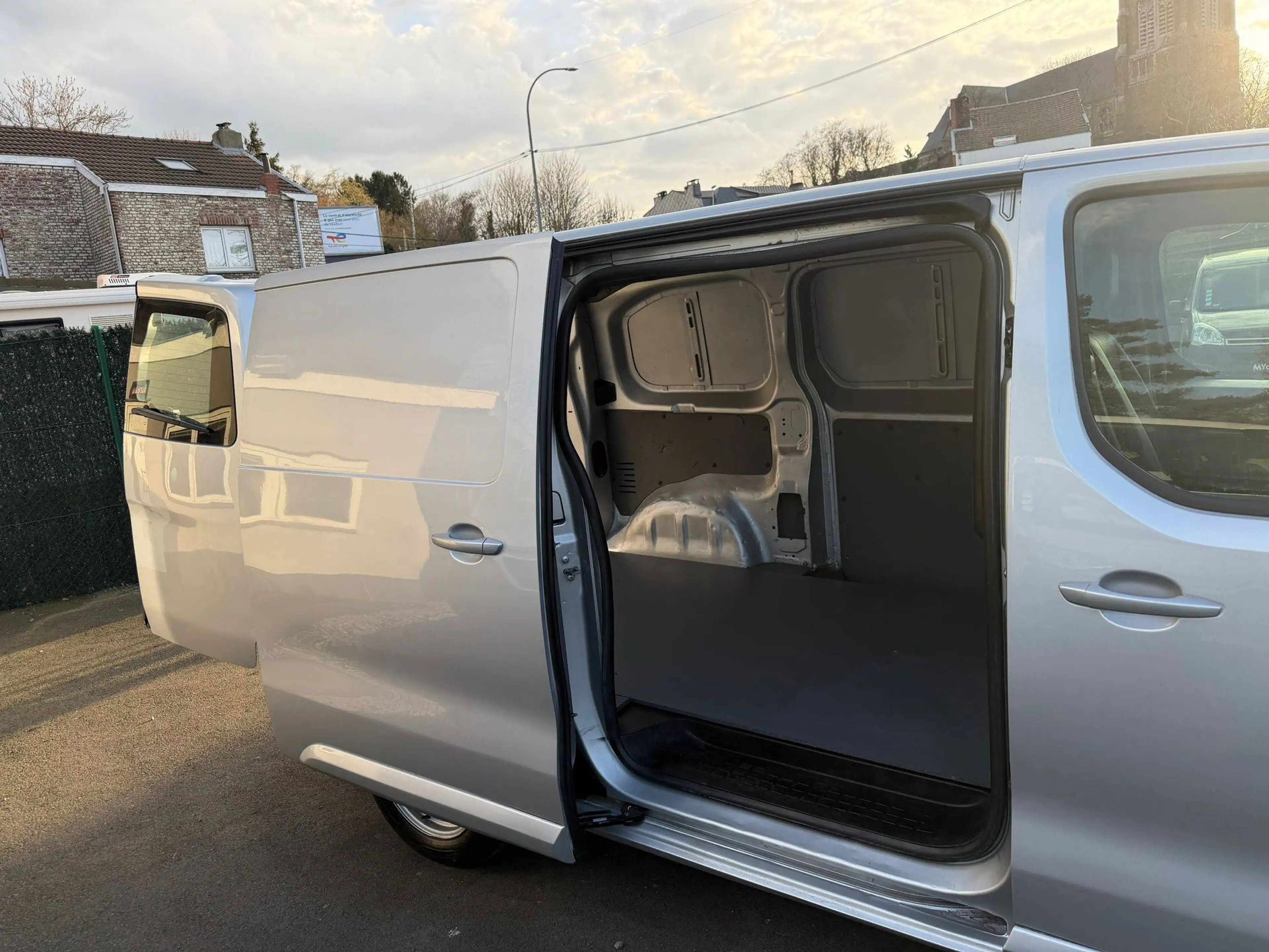 Peugeot Expert 2.0 BlueHDi L2 - EURO 6b - UTILITAIRE - 3 PLACES - A VOIR — photo 10