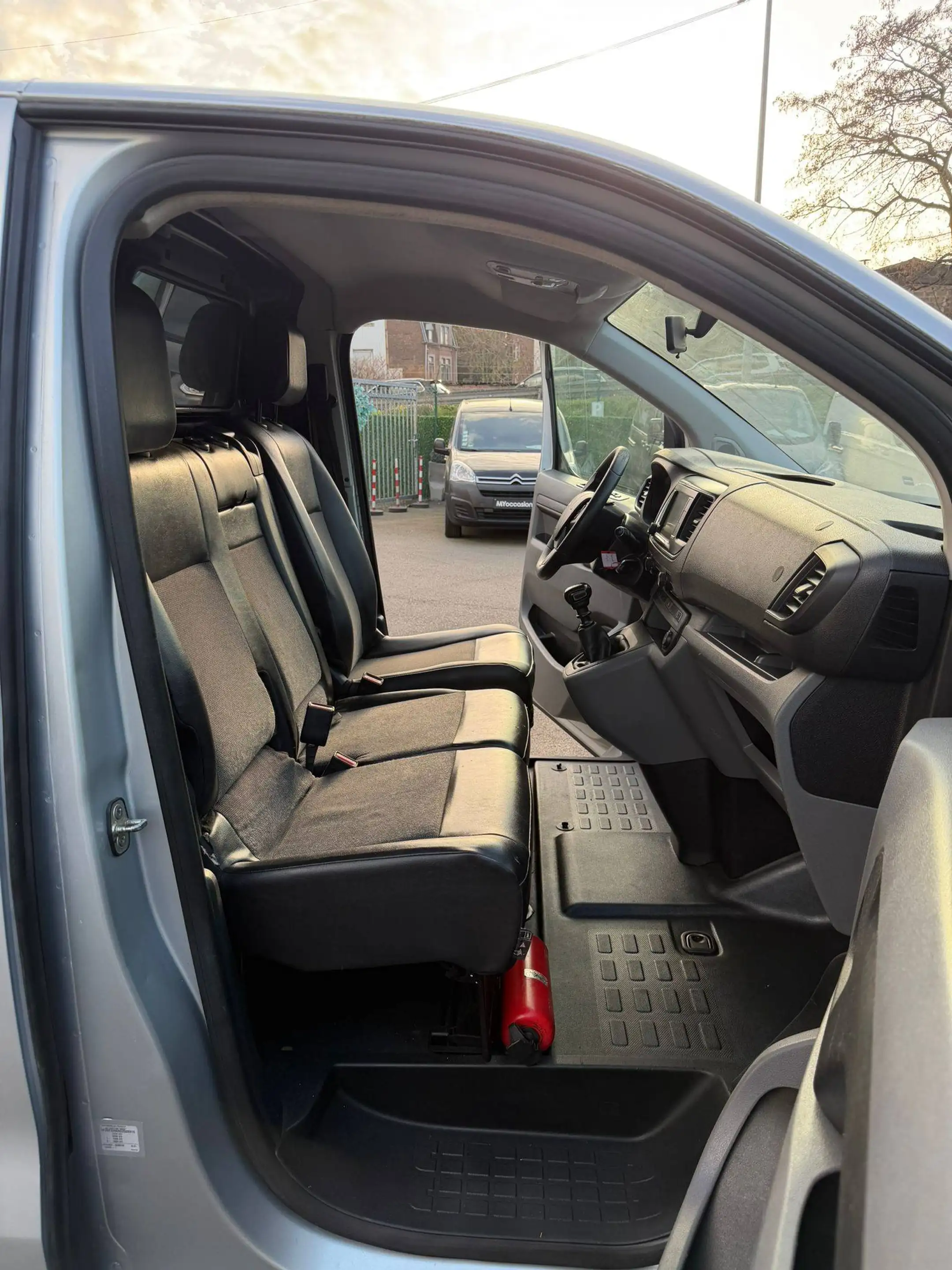 Peugeot Expert 2.0 BlueHDi L2 - EURO 6b - UTILITAIRE - 3 PLACES - A VOIR — photo 12