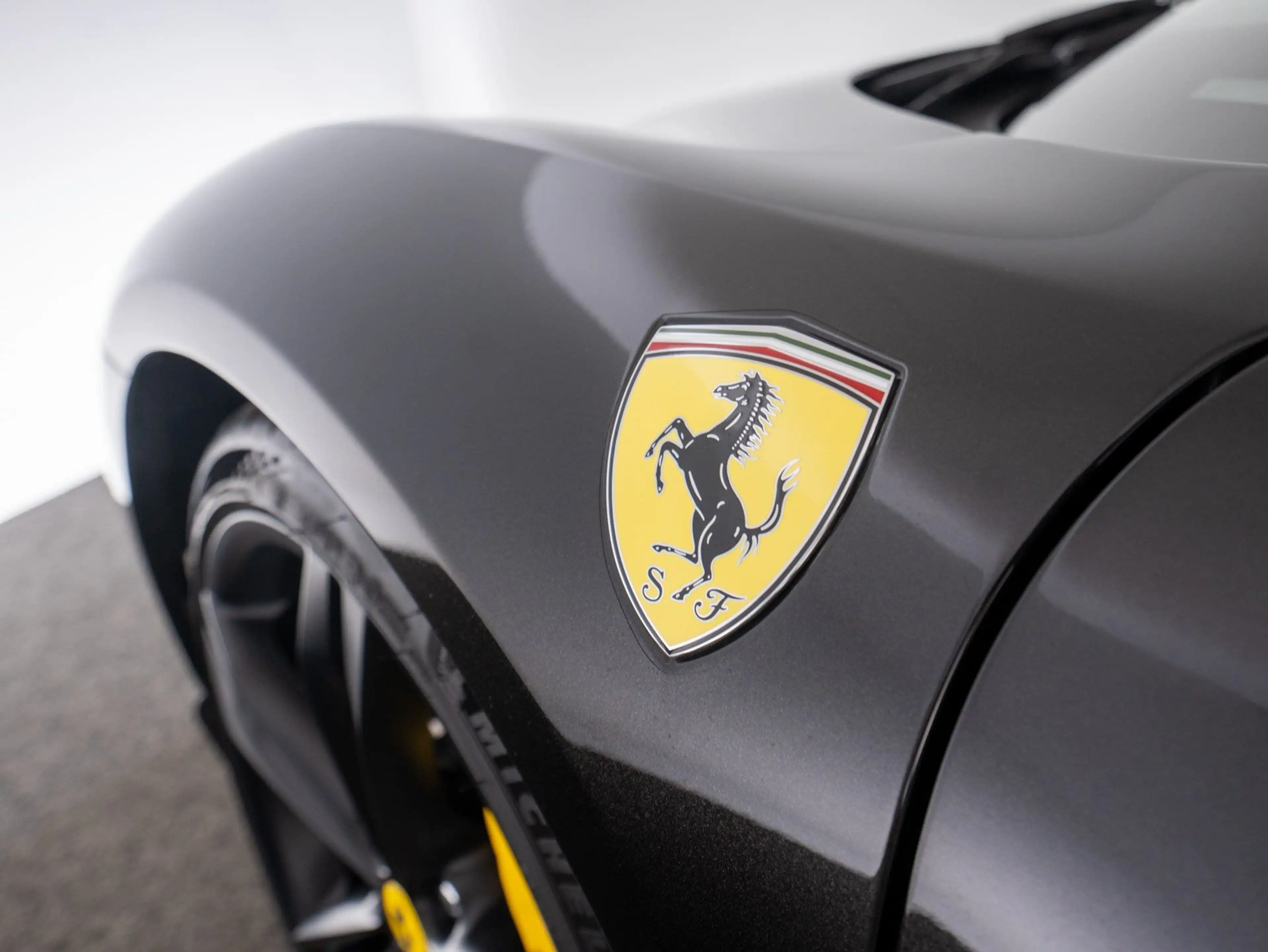 Ferrari 296 GTS — photo 15