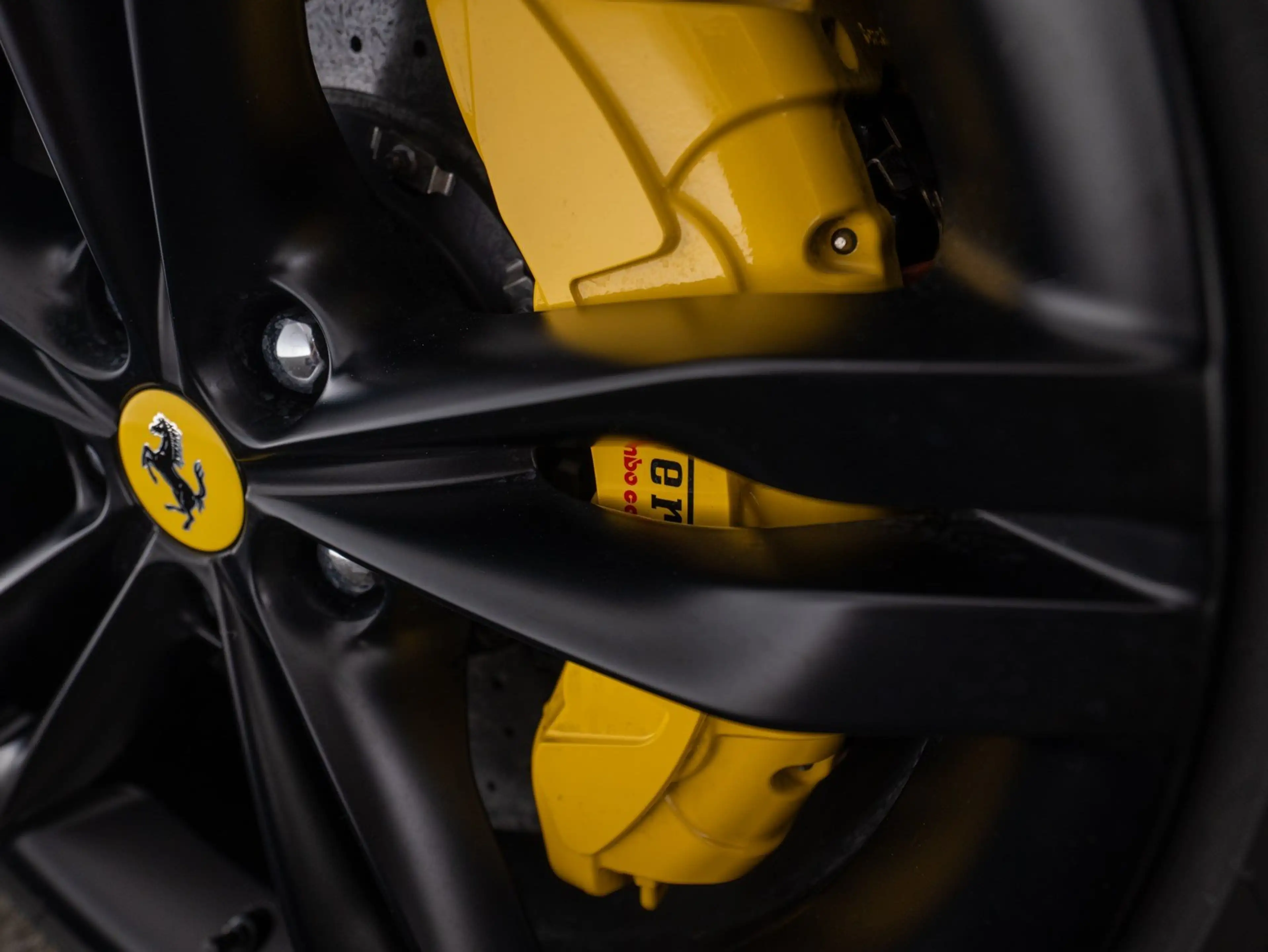 Ferrari 296 GTS — photo 14
