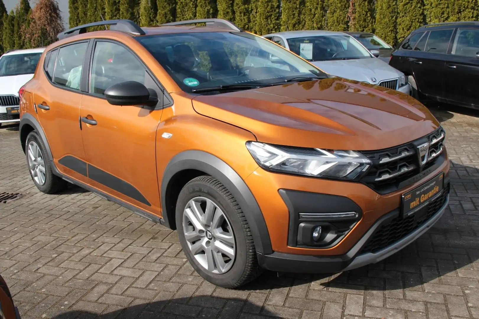 Dacia Sandero III Stepway Essential LPG Orange - 2