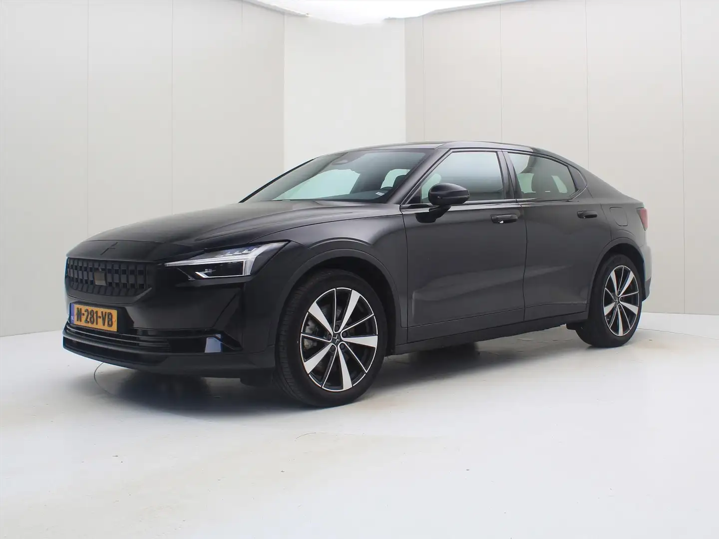 Polestar 2 Standard Range 224pk 64kWh 92% SoH [ TREKHAAK+19IN Zwart - 1