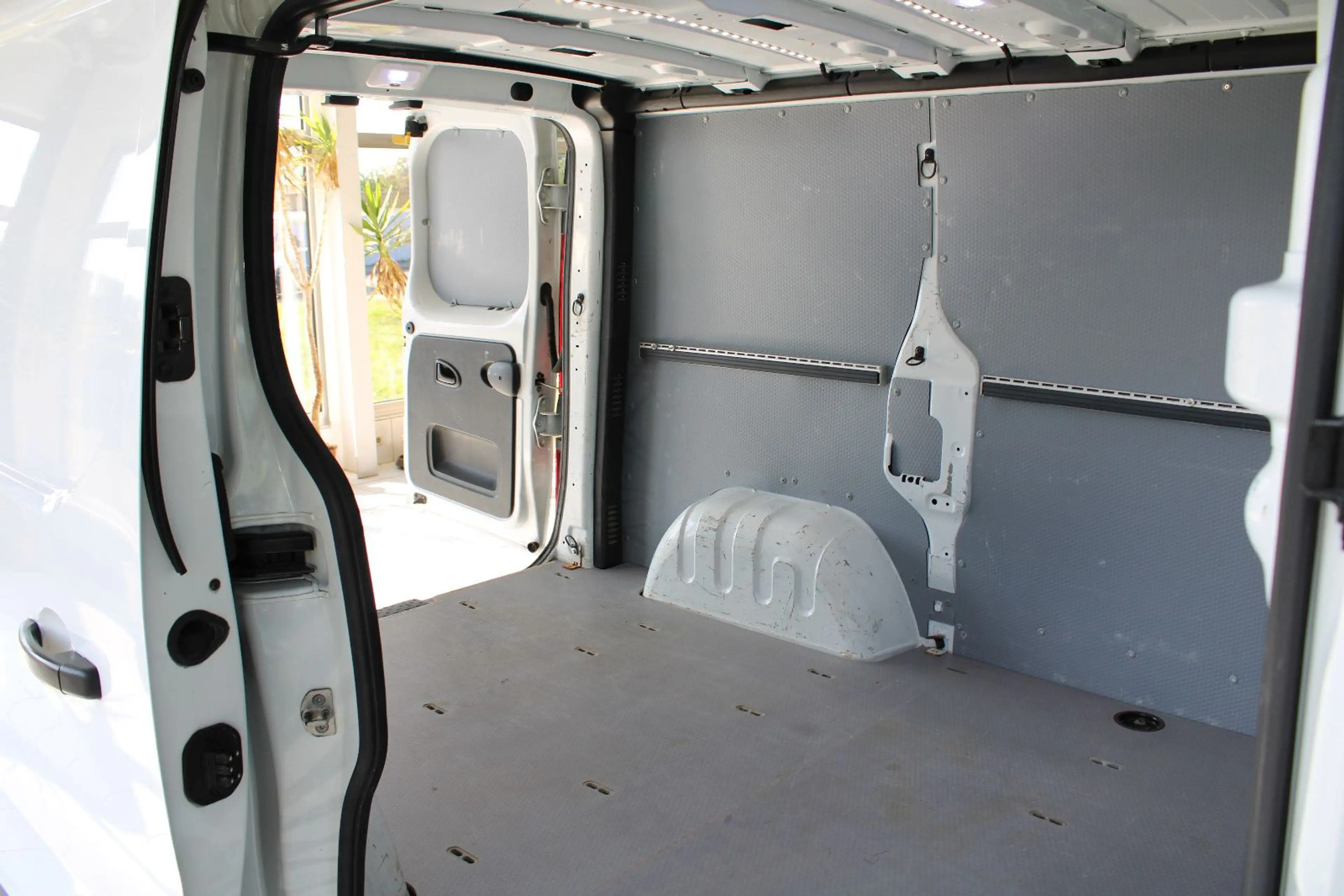 Renault Trafic Kasten L1H1 Komfort KLIMA KAMERA 3-SITZE — photo 11
