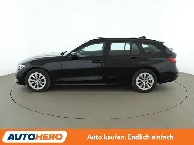 BMW 3 Series view 3