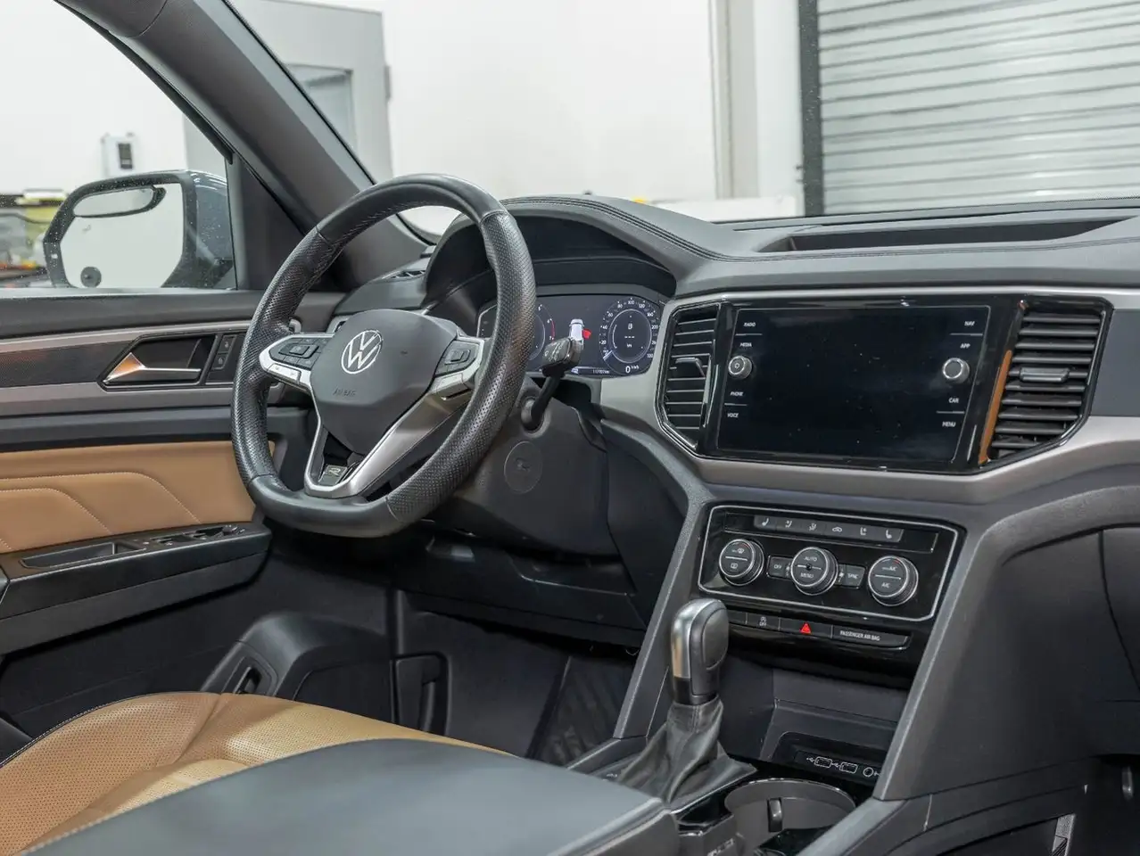 Volkswagen Atlas снимка Volkswagen Atlas