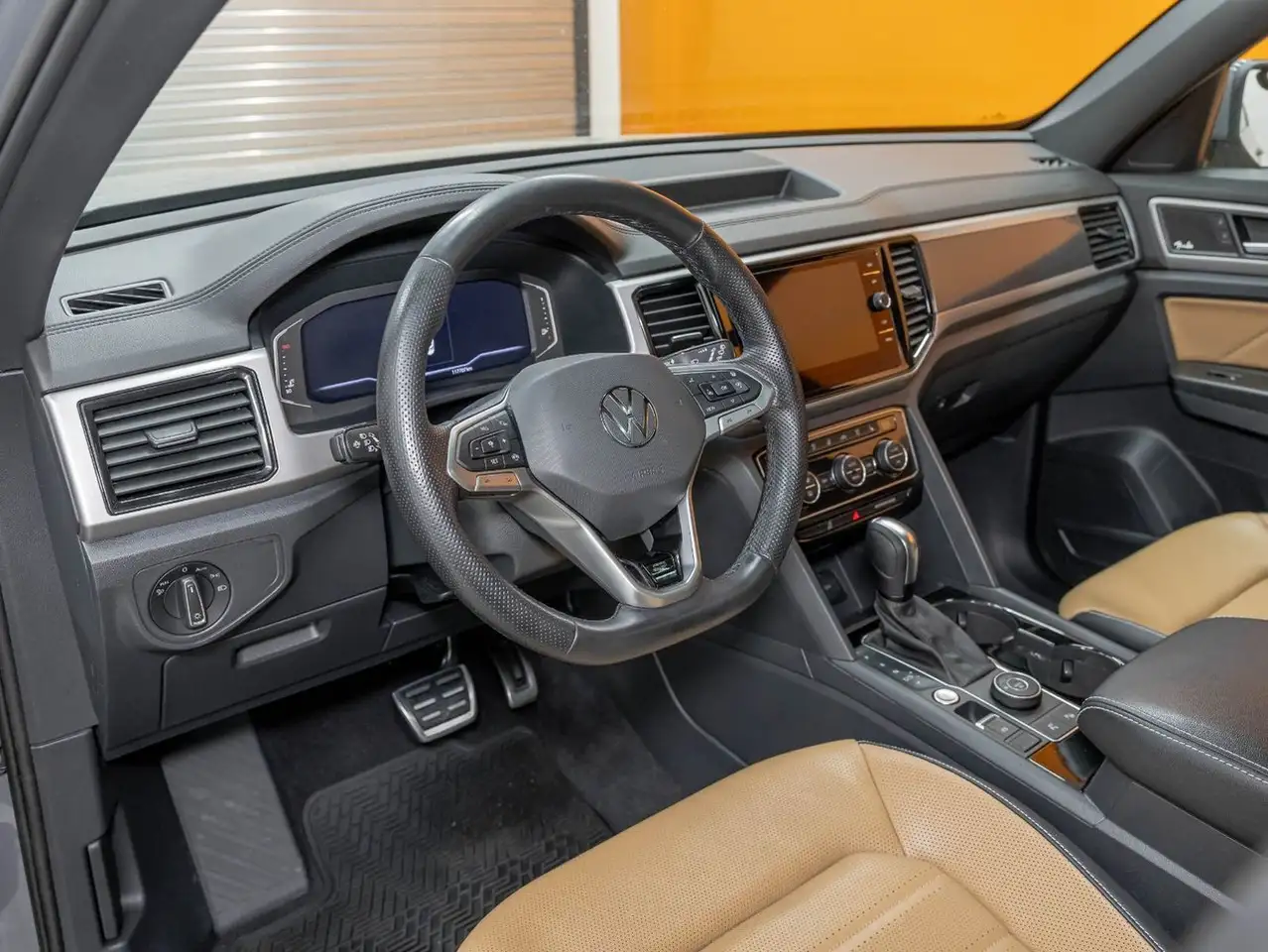 Volkswagen Atlas снимка Volkswagen Atlas