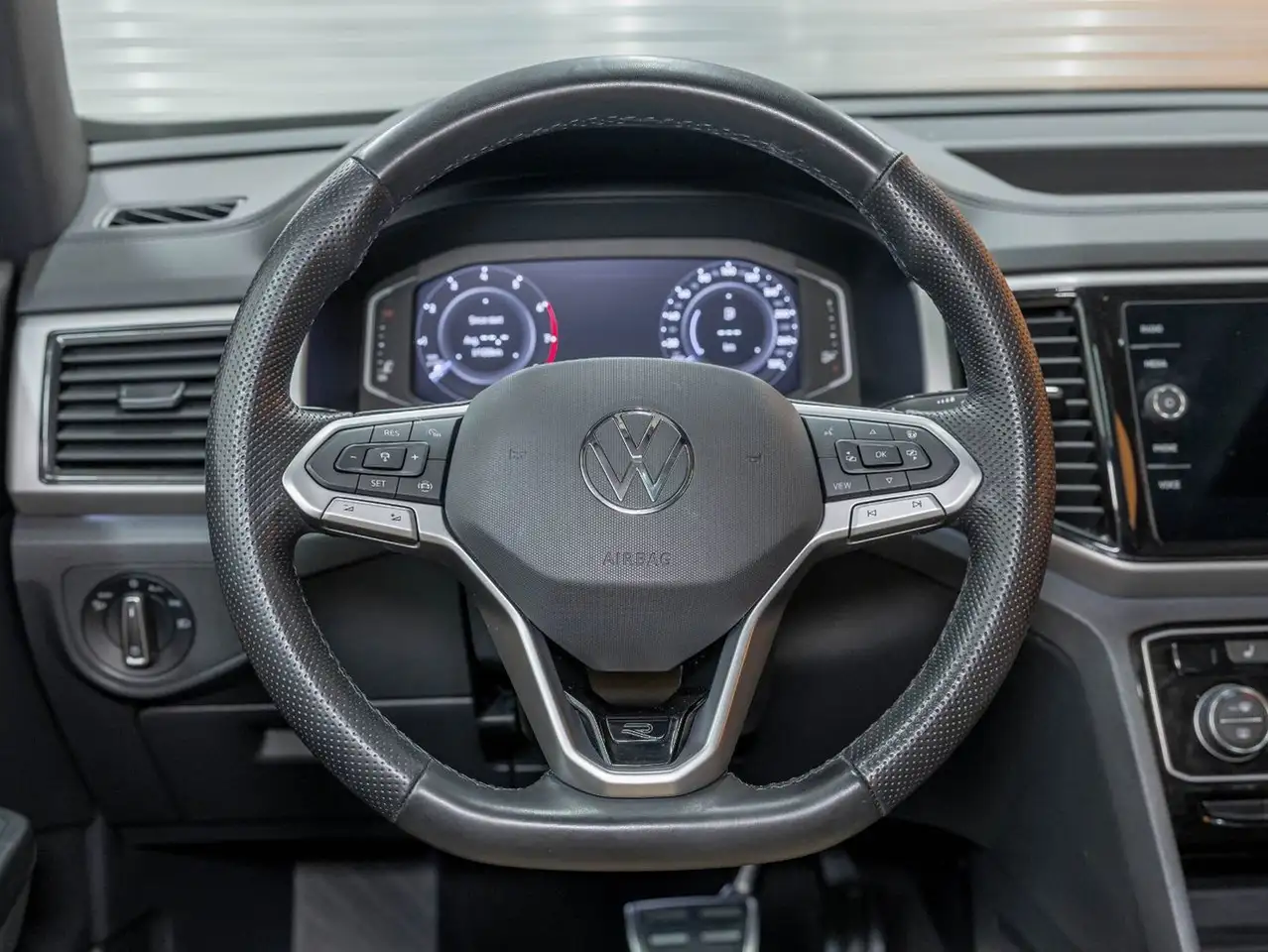 Volkswagen Atlas снимка Volkswagen Atlas