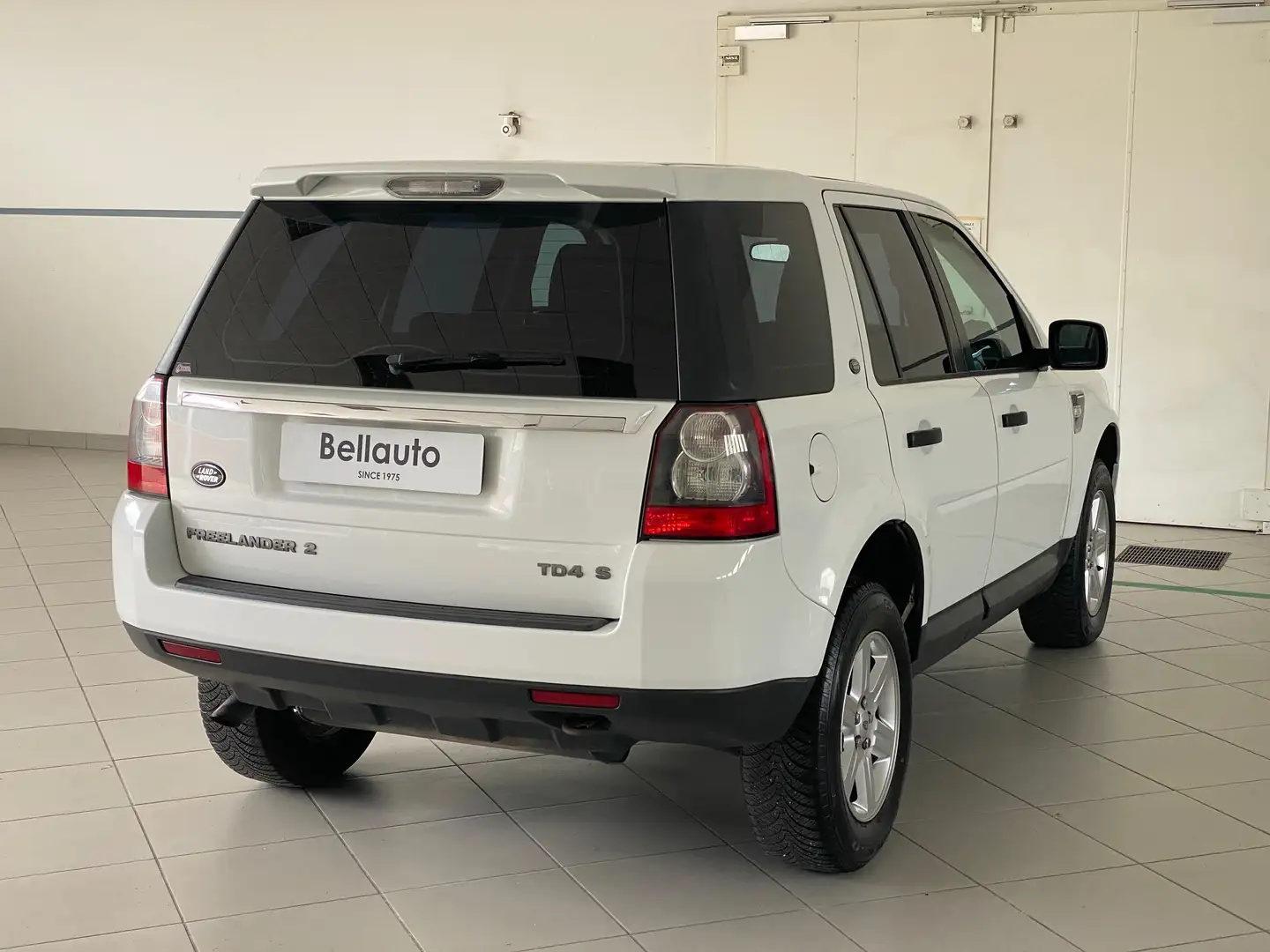 Land Rover Freelander 2 TD4 150CV AWD S Weiß - 2