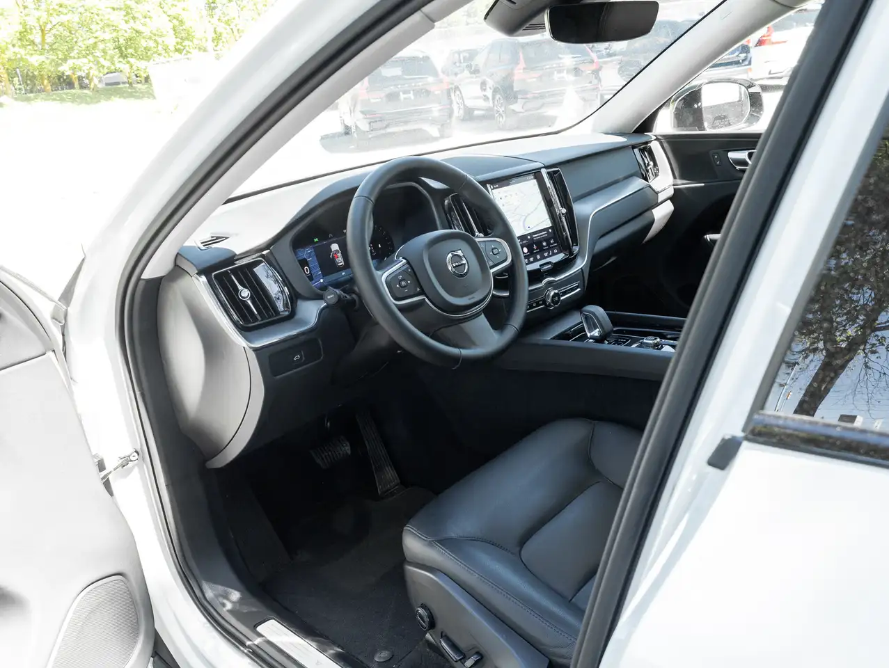 Volvo XC60 снимка Volvo XC60