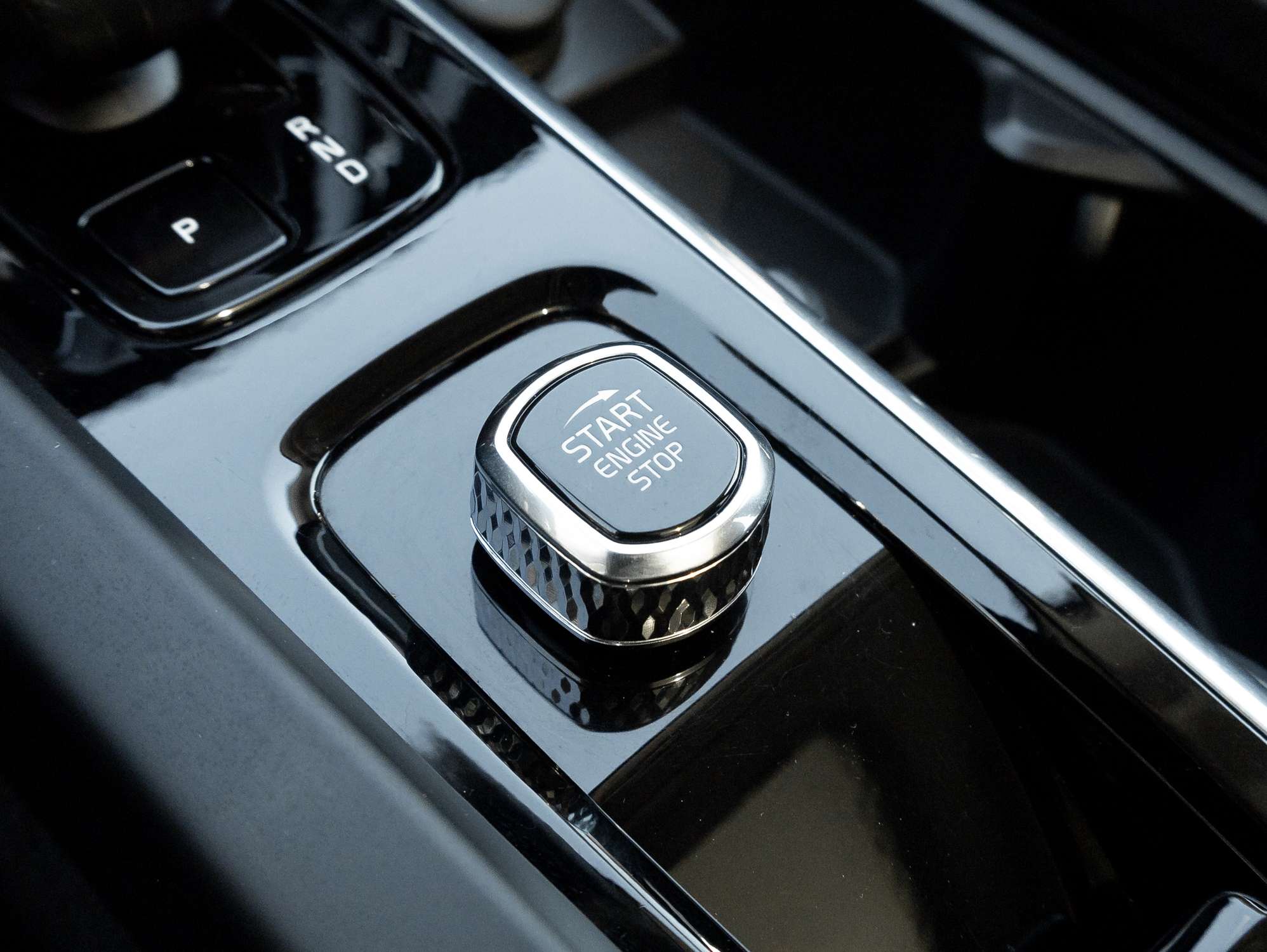 2025 Volvo XC60 B5 AWD Core |VOLVO CPO RATE fr 3.49%* |21" WHEELS thumb 16