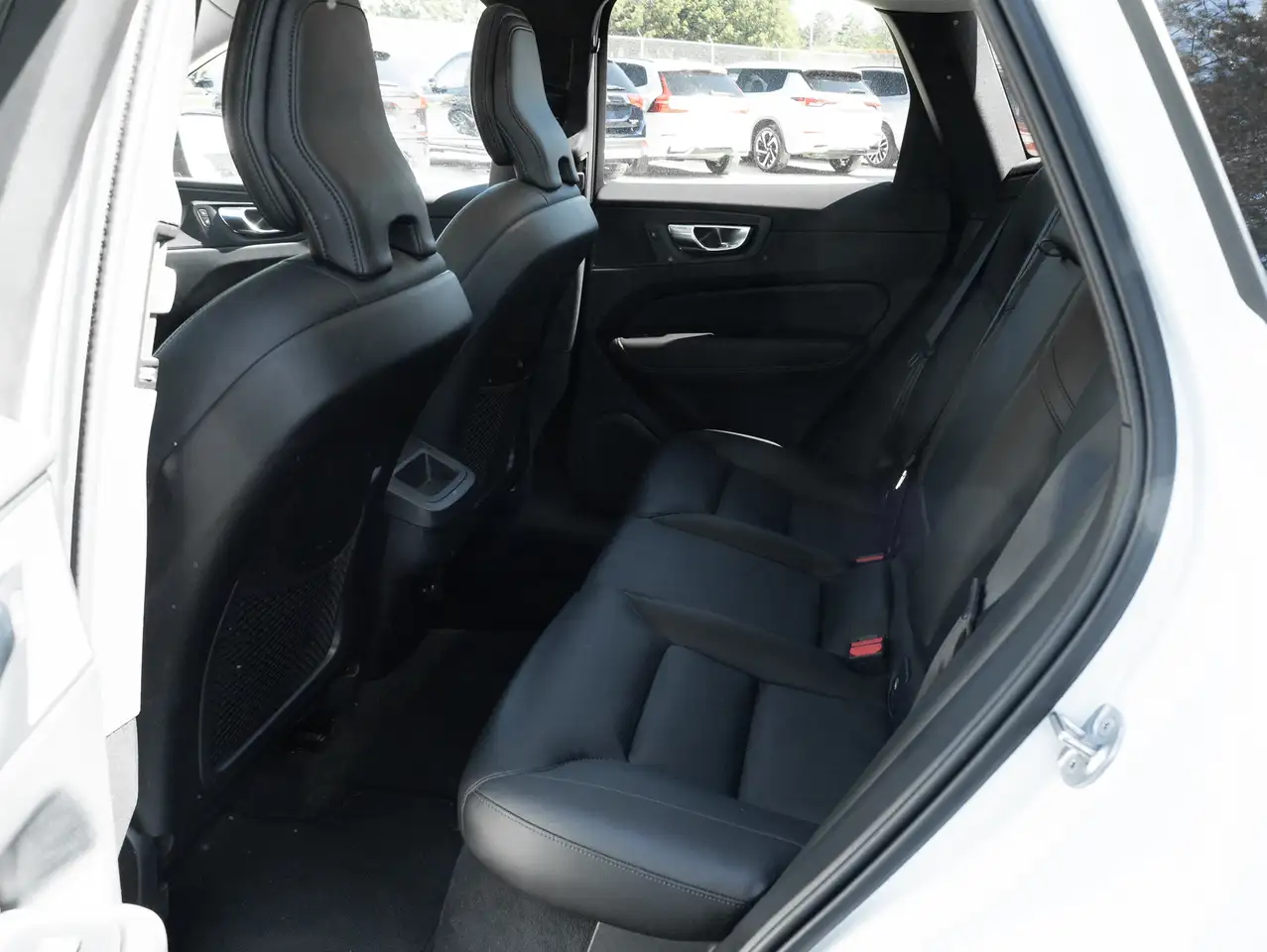 Volvo XC60 снимка Volvo XC60