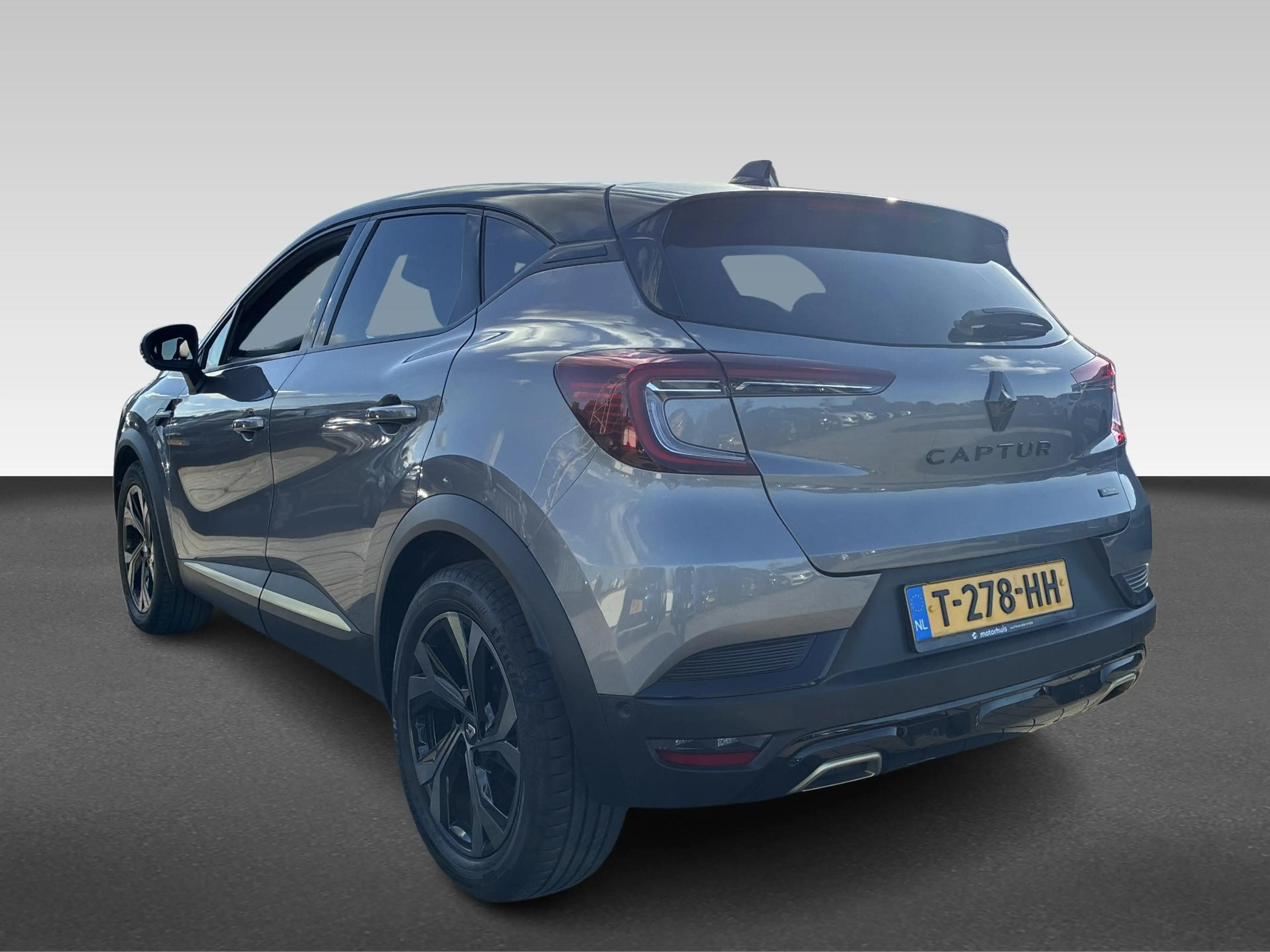 Renault Captur 1.6 E-Tech full hybrid 145 E-Tech engineered | Ach — photo 3