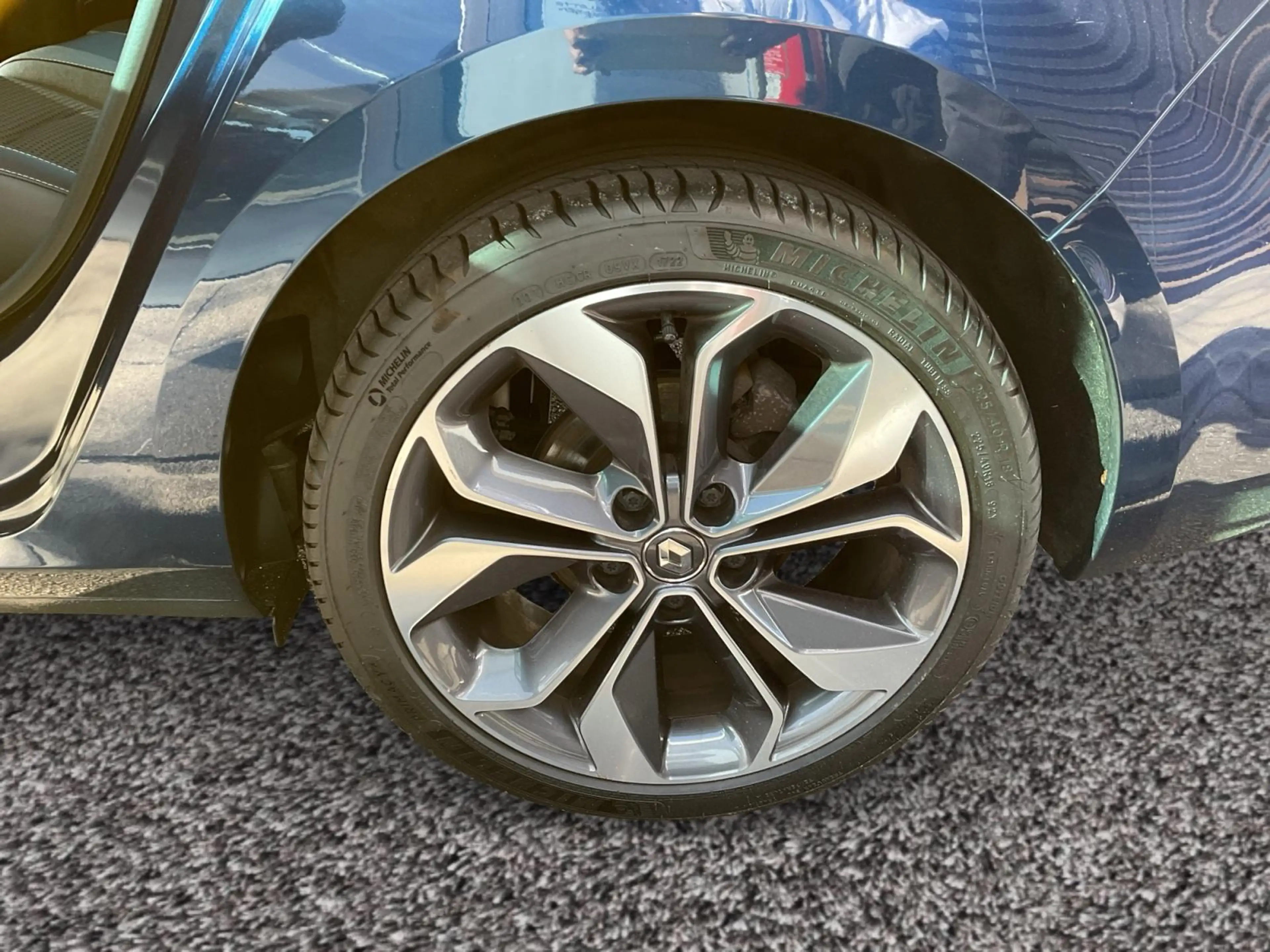 Renault Megane Grandtour 1,3 Tce 160 Bose Edition — photo 15