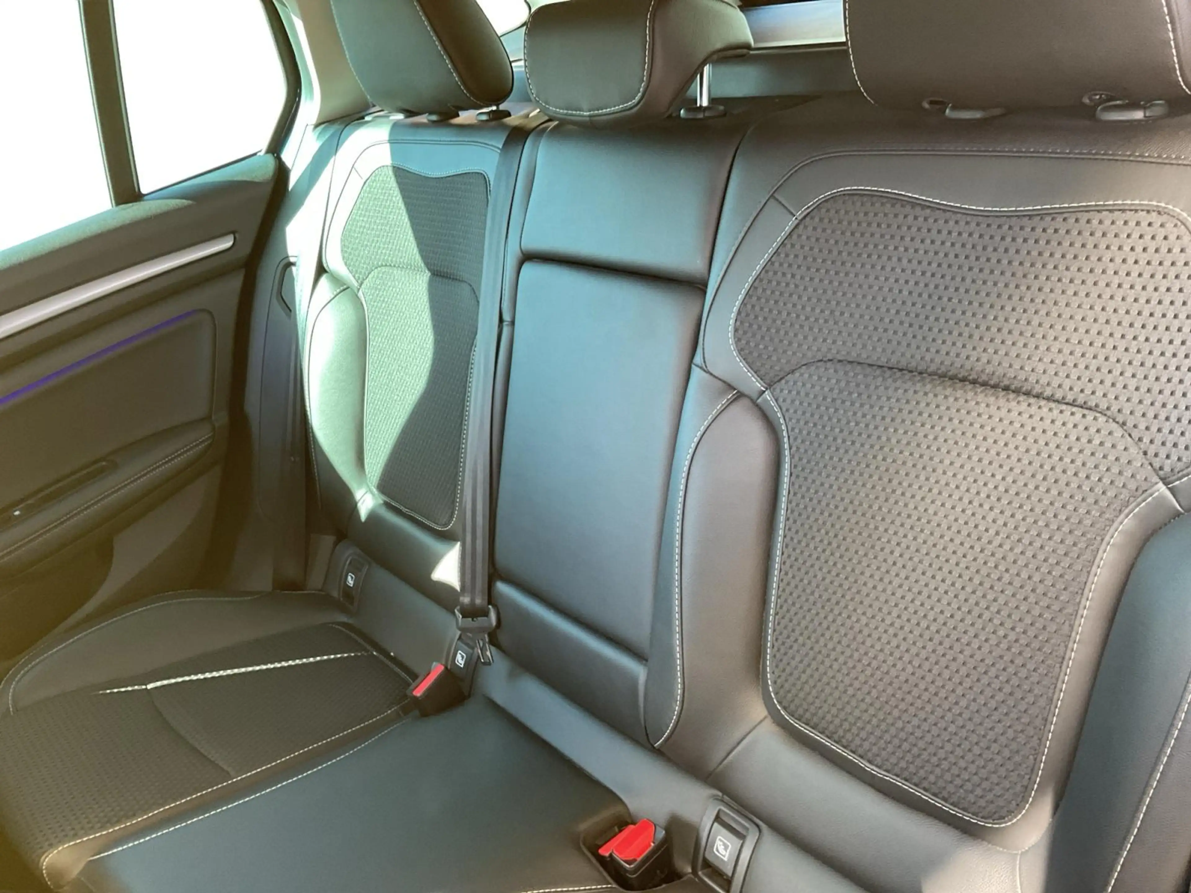 Renault Megane Grandtour 1,3 Tce 160 Bose Edition — photo 14