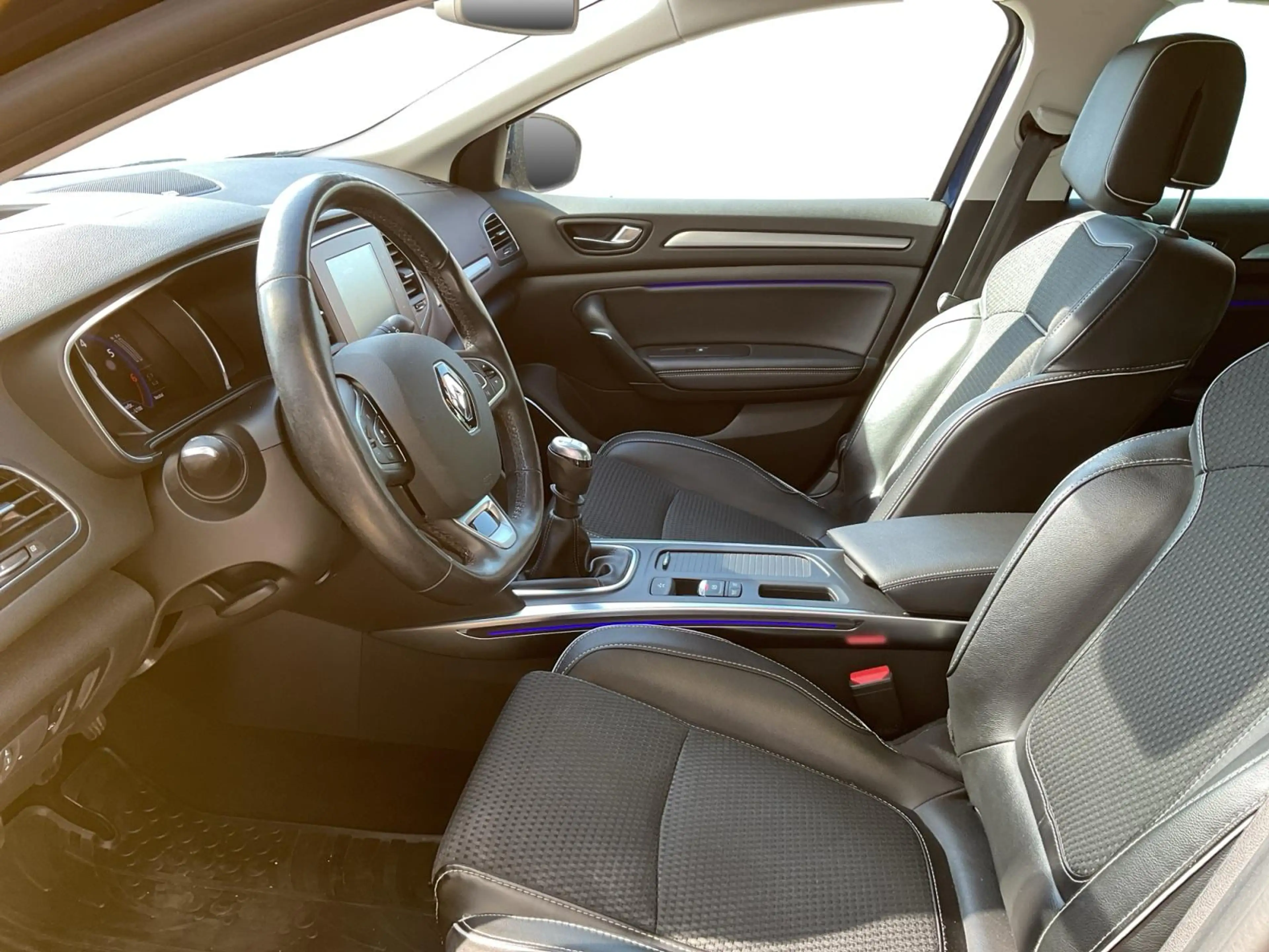 Renault Megane Grandtour 1,3 Tce 160 Bose Edition — photo 10