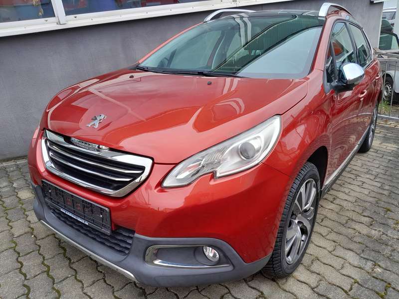 Peugeot 2008 Allure 130 Leder Navi Sitzheizung Panoramadach All