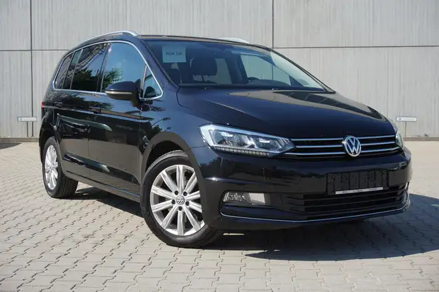 Volkswagen Touran 1.4TSI AHK SHZ PDC Alcantara 1.Hand