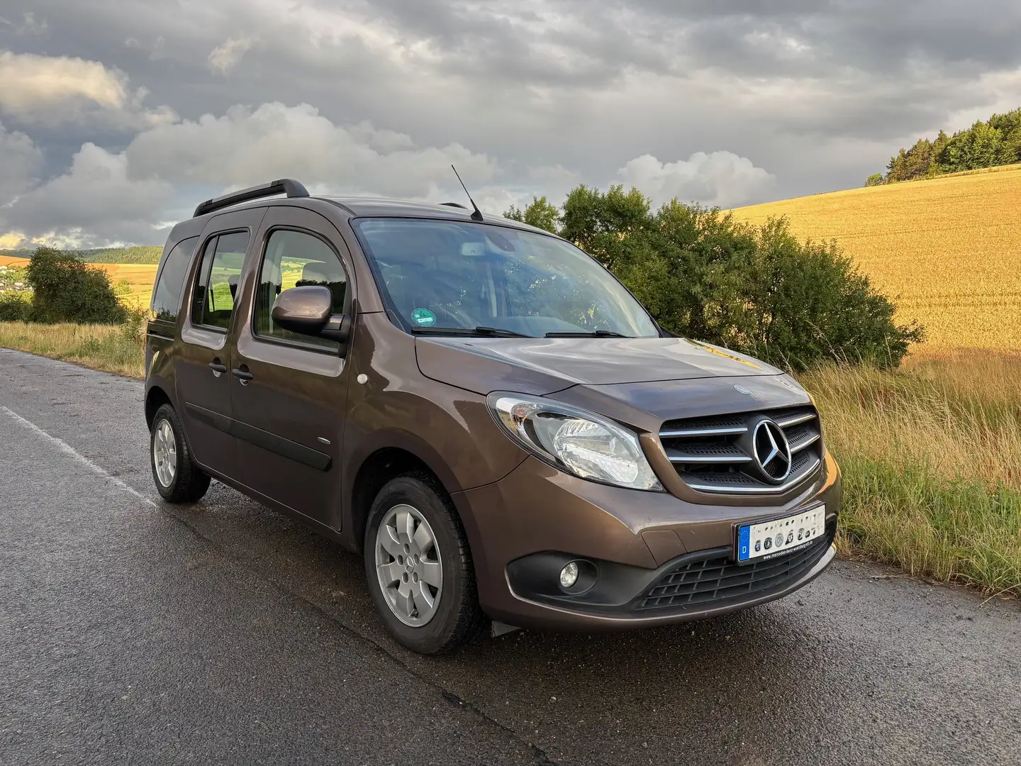 Mercedes-Benz Citan Citan 111 CDI Tourer lang Start Marrón - 1