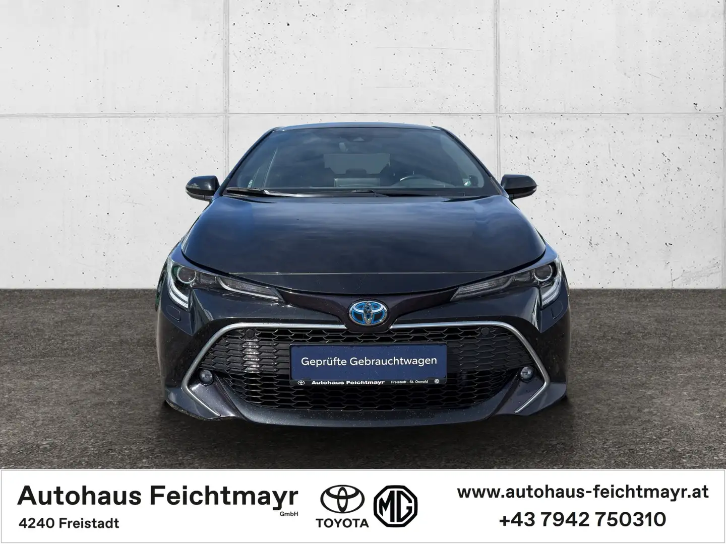 Toyota Corolla HB Lounge 2,0 HSD Aut. 5t. Schwarz - 2