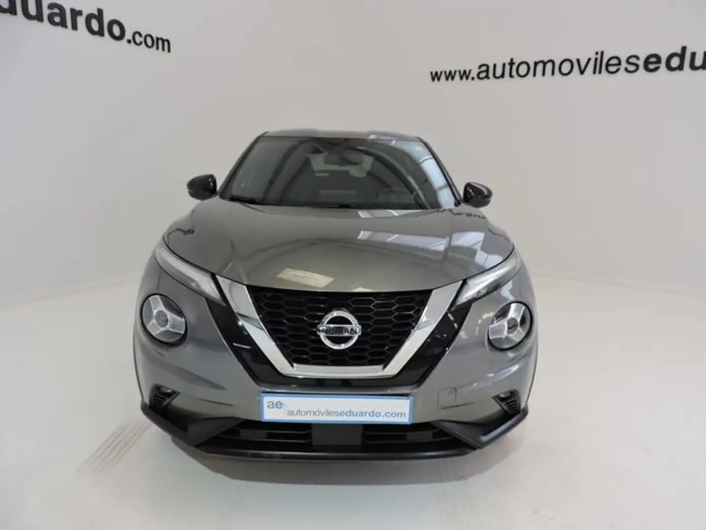 Nissan Juke 1.0 DIG-T N-Connecta 4x2 114 Gris - 2