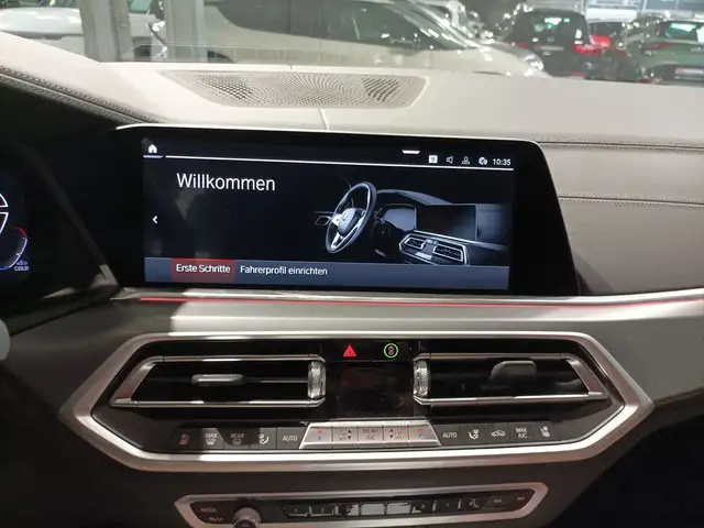 BMW X5 view 12