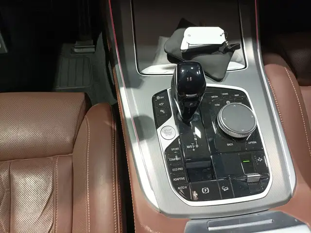 BMW X5 view 13