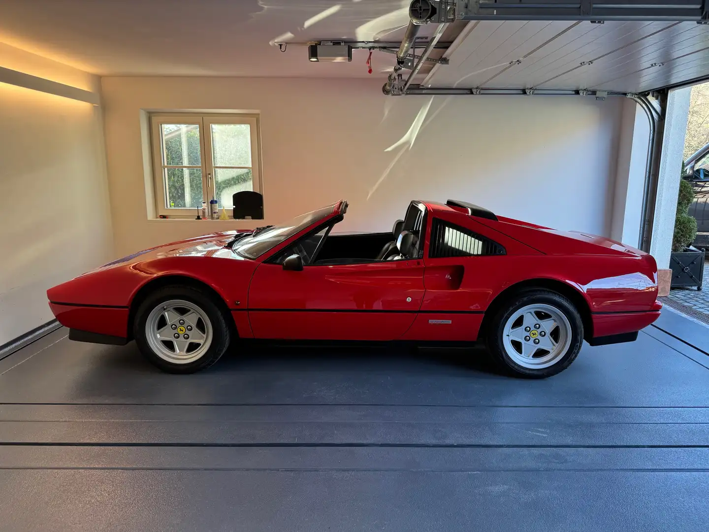 Ferrari 328 328 GTS, 1.Hd, original 16.329 KM Rot - 1