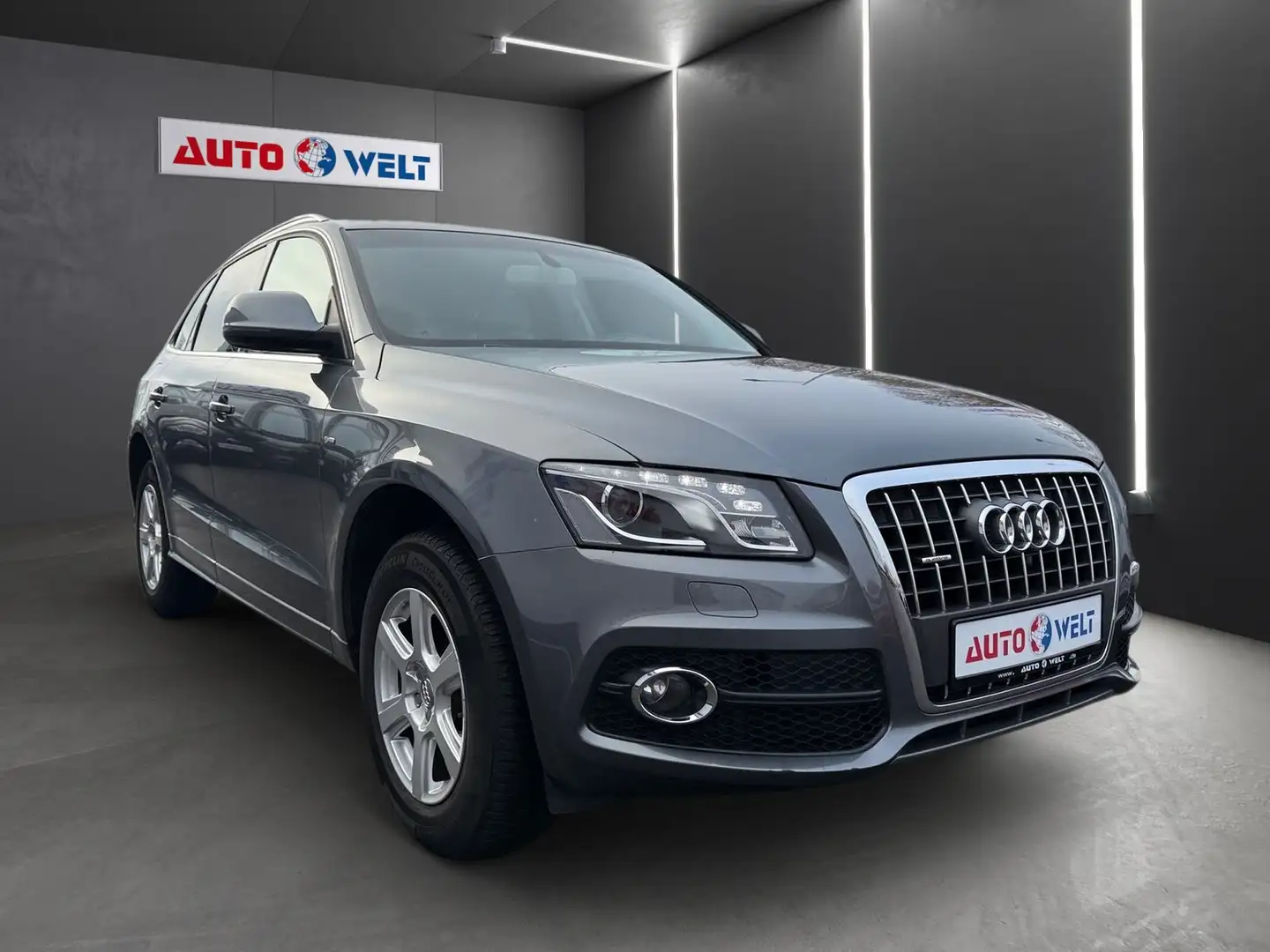 Audi Q5 2.0 TDI quattro Xenon Sitzheizung PDC Xenon N Grau - 2