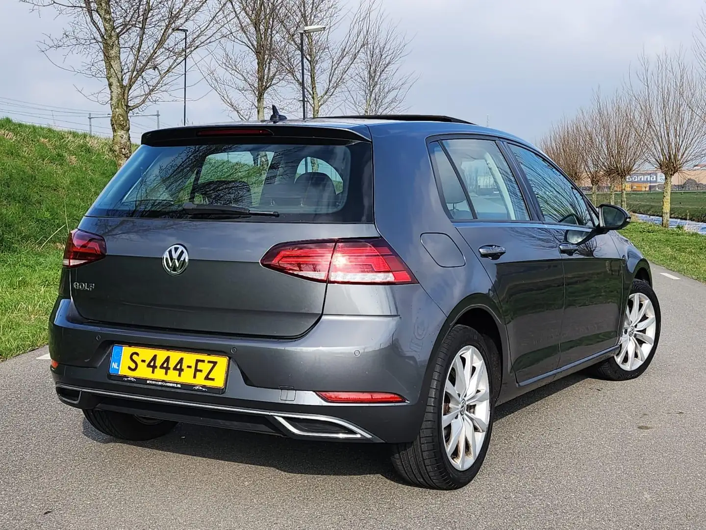 Volkswagen Golf 1.5 TSI Highline | AUTOMAAT | PANO | ACC | LED Gris - 2
