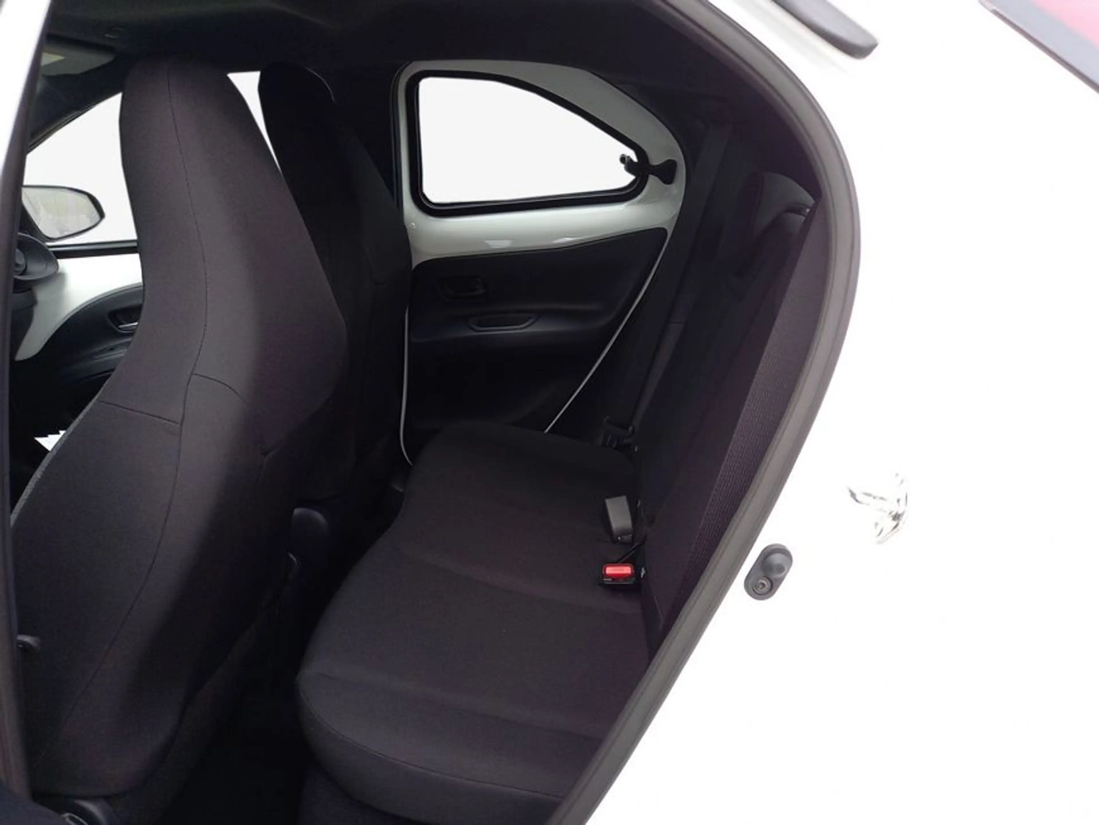 Toyota Aygo X X Business Edition Sitzheizung Kamera Klima — photo 8