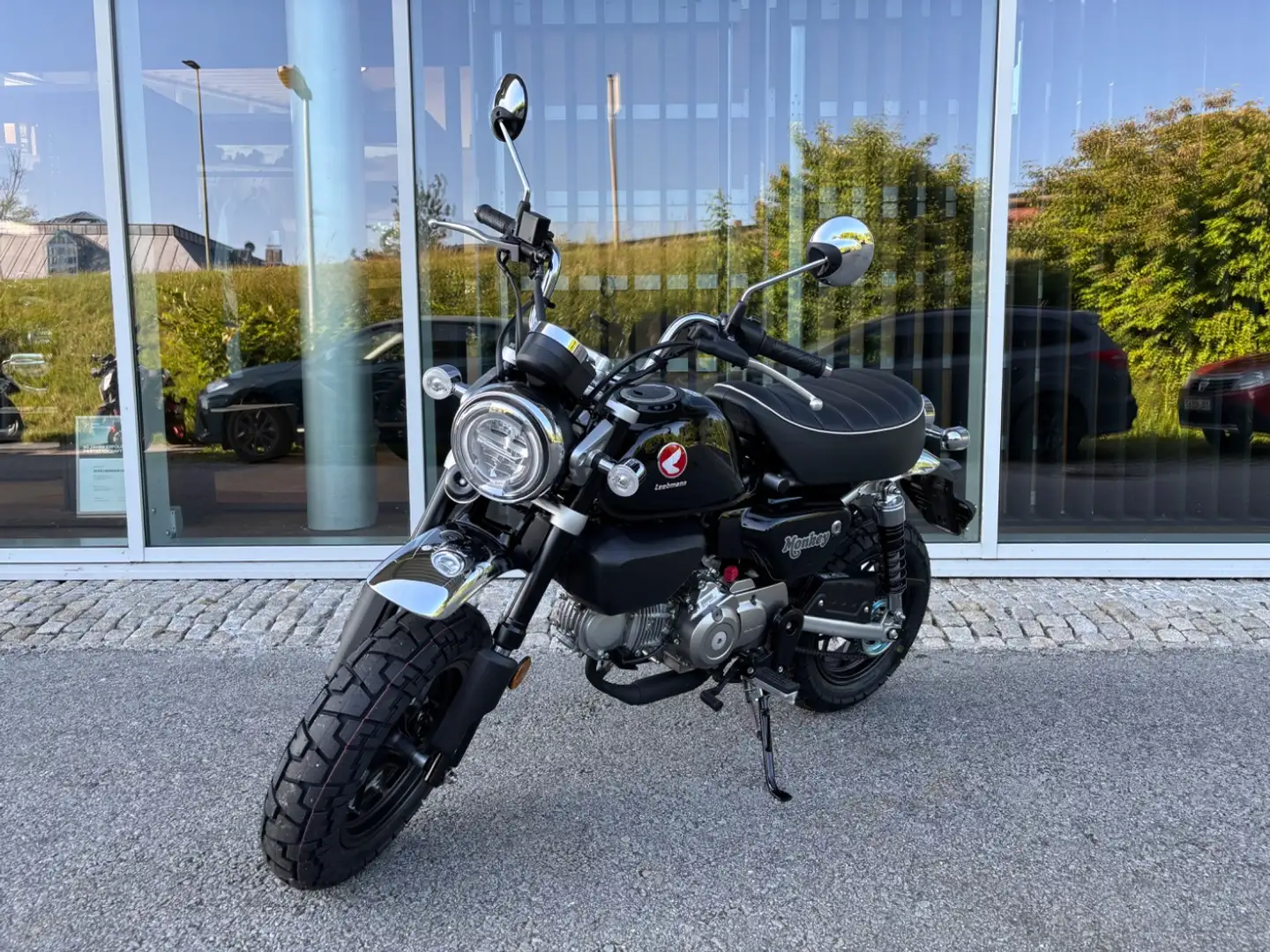 Honda Z 125 Monkey (KRAD) 2025 mehr Farben Argent - 2