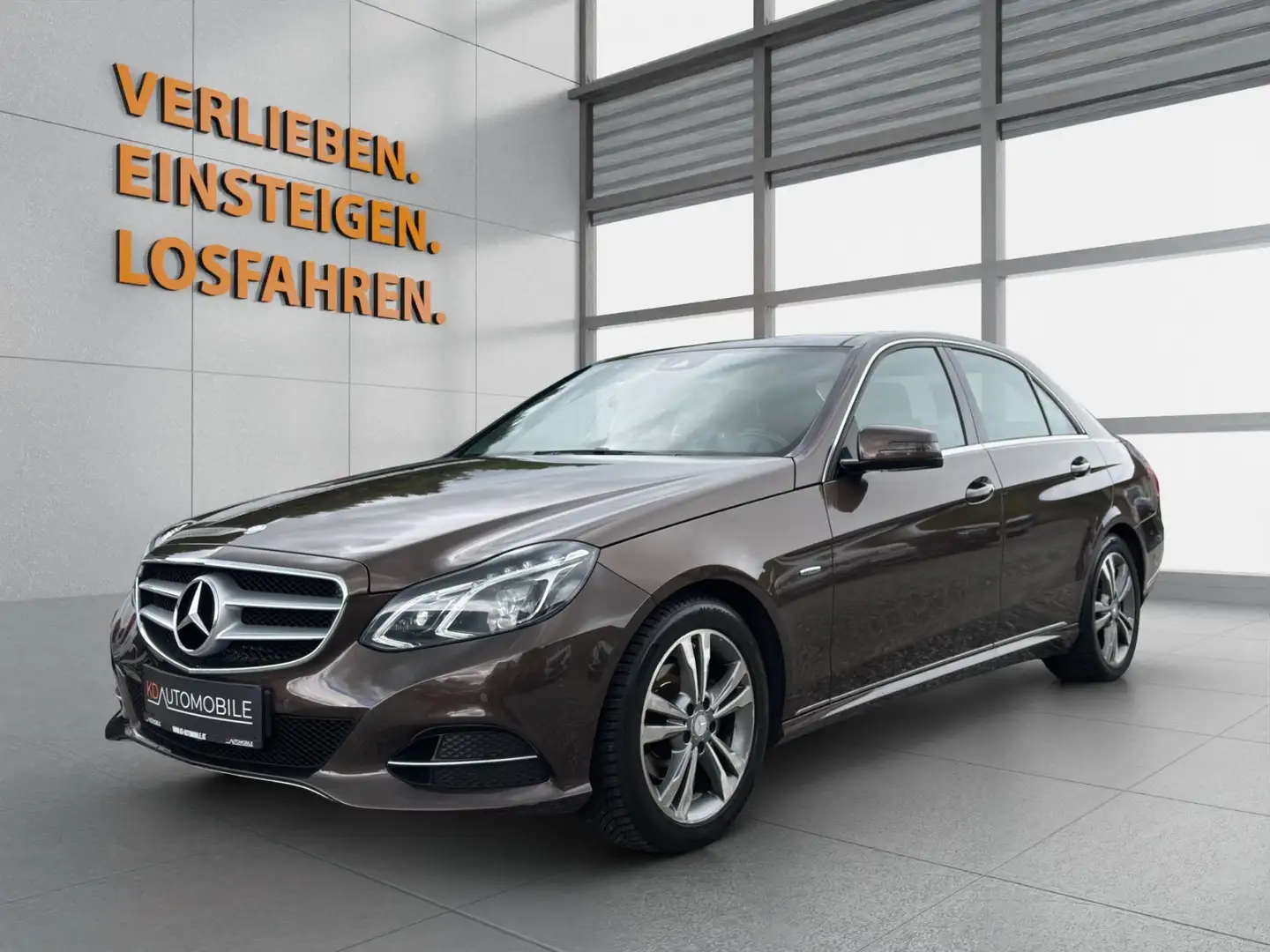 Mercedes-Benz E 220 d Avantgarde Aut., Leder l Memory I Pano l LED Braun - 1