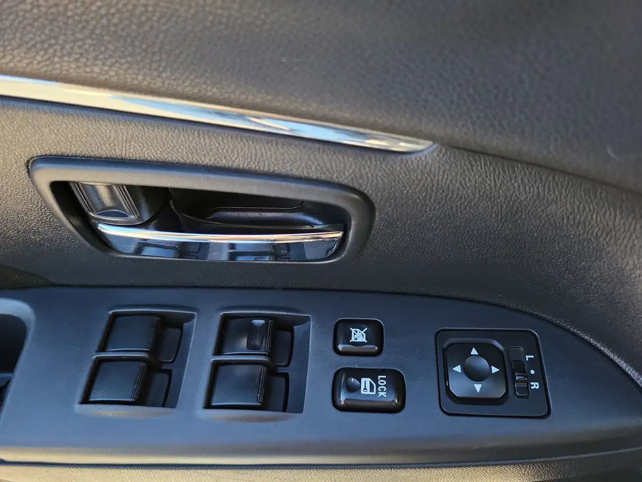 Mitsubishi RVR снимка Mitsubishi RVR