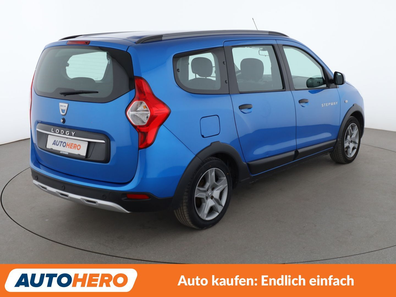 Dacia Lodgy 1.3 TCe Stepway Plus*NAVI*TEMPO*CAM*PDC*SHZ*AHK* — photo 6