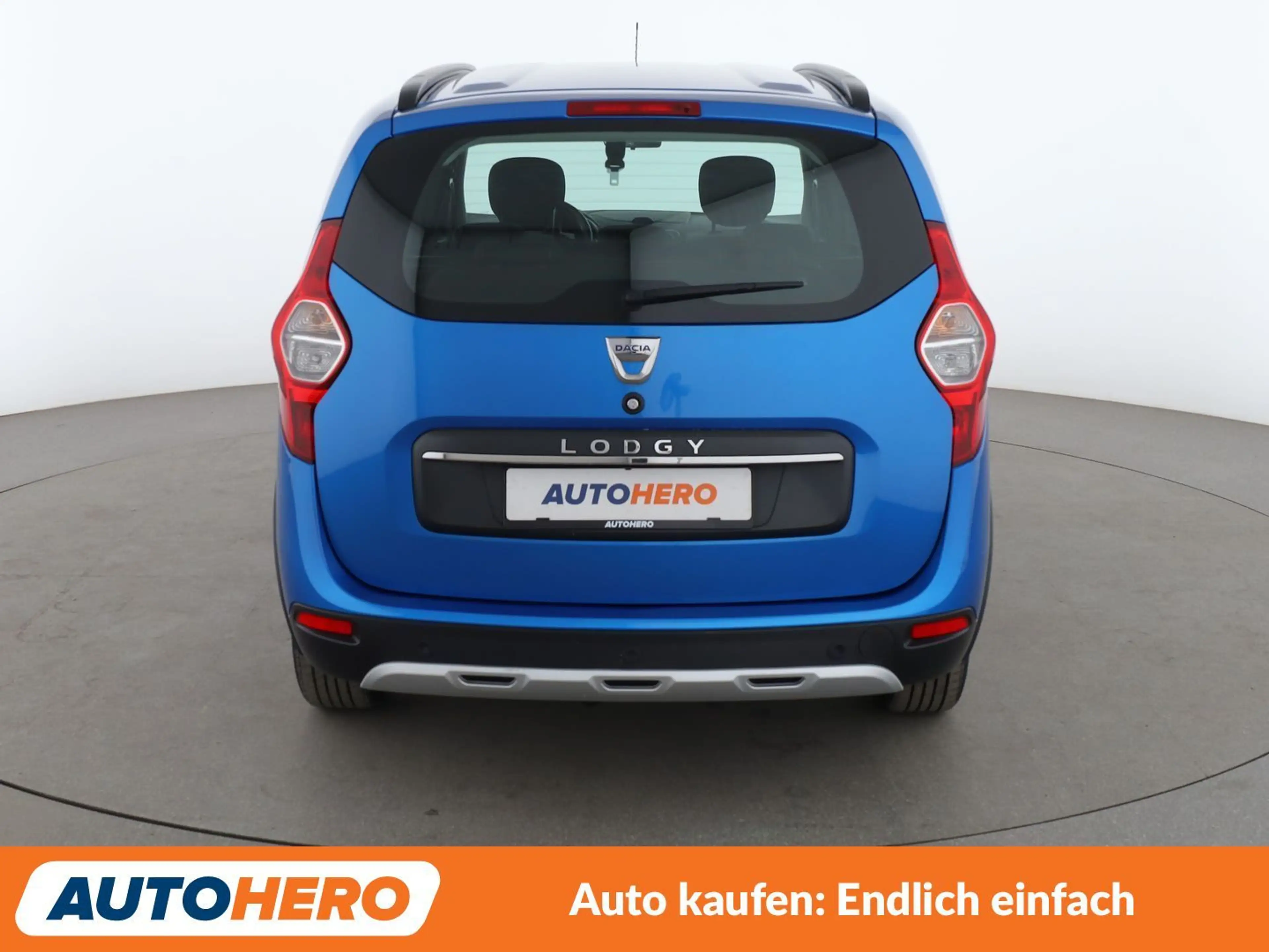 Dacia Lodgy 1.3 TCe Stepway Plus*NAVI*TEMPO*CAM*PDC*SHZ*AHK* — photo 5