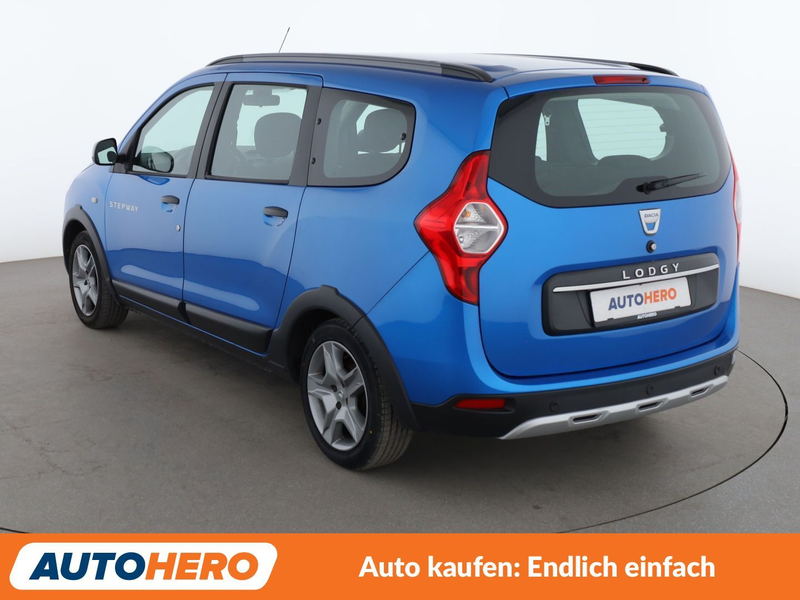 Dacia Lodgy 1.3 TCe Stepway Plus*NAVI*TEMPO*CAM*PDC*SHZ*AHK* — photo 4