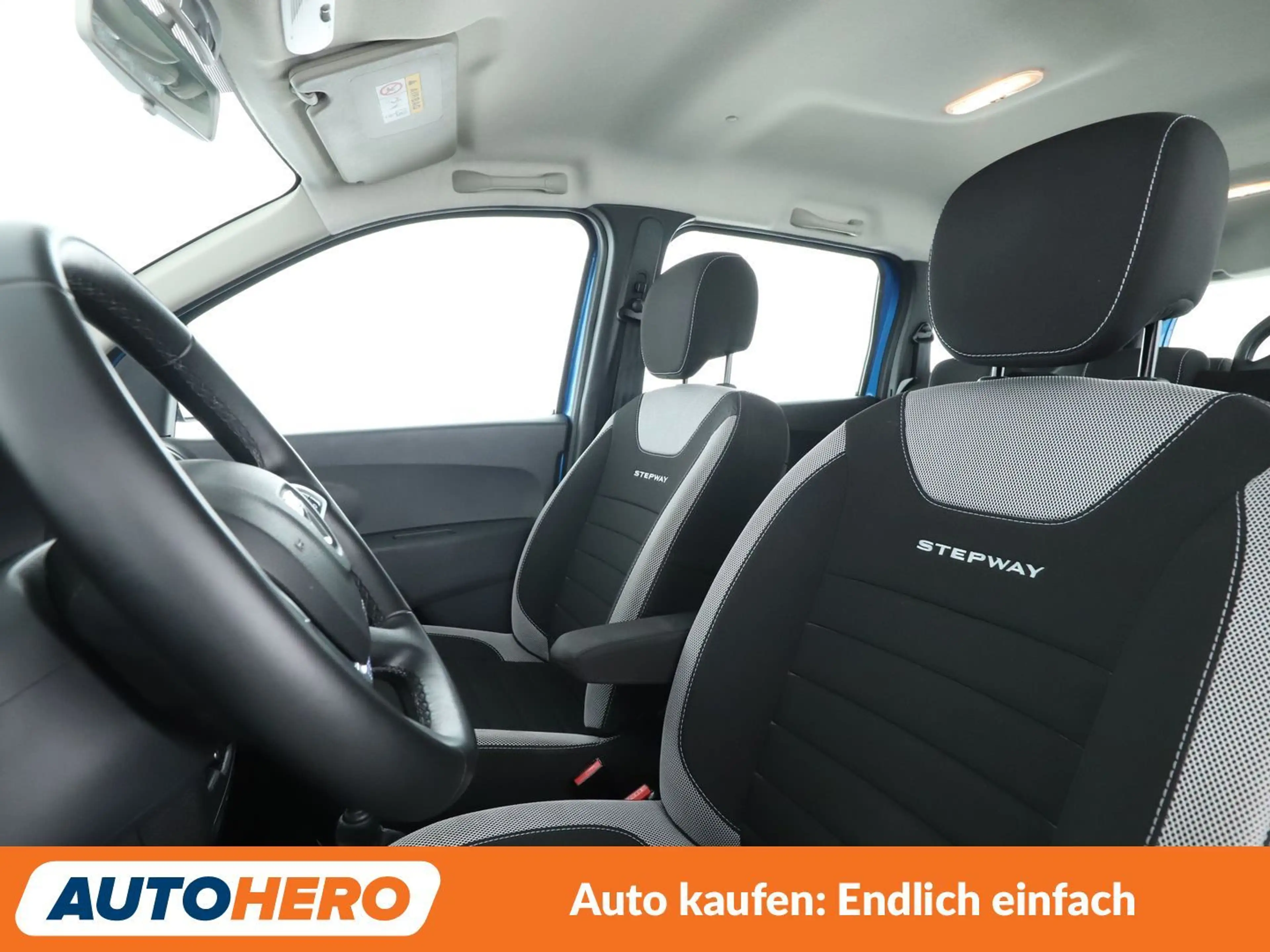 Dacia Lodgy 1.3 TCe Stepway Plus*NAVI*TEMPO*CAM*PDC*SHZ*AHK* — photo 10