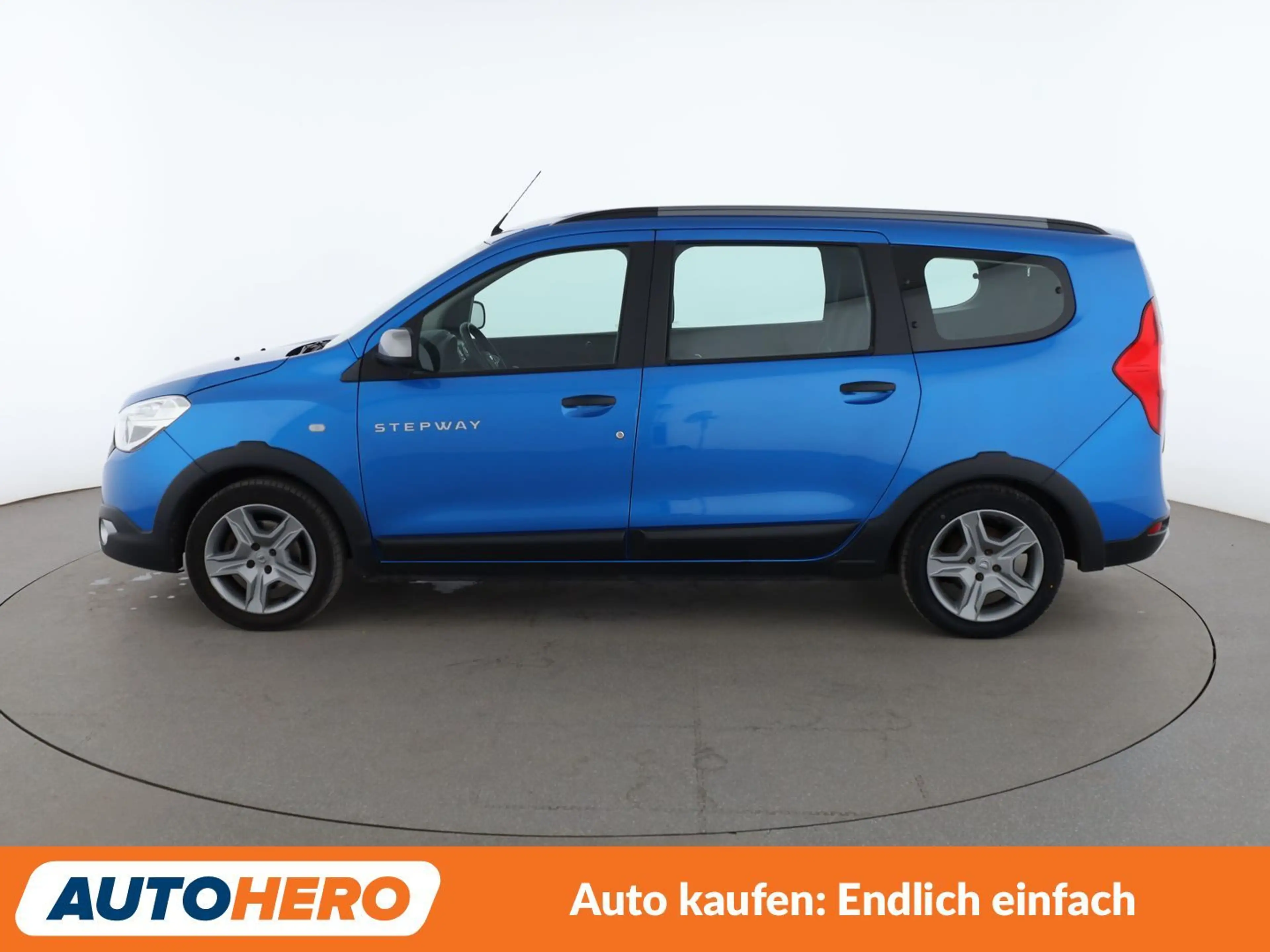Dacia Lodgy 1.3 TCe Stepway Plus*NAVI*TEMPO*CAM*PDC*SHZ*AHK* — photo 3