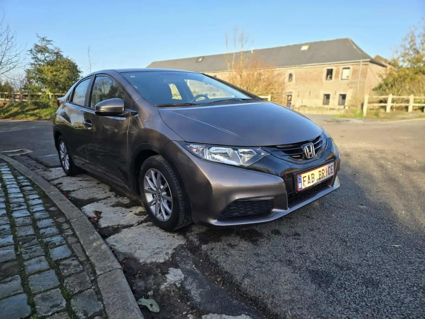 Honda Civic Civic 1.4i fin 2015 104000Km 1er propriétaire Bronze - 2