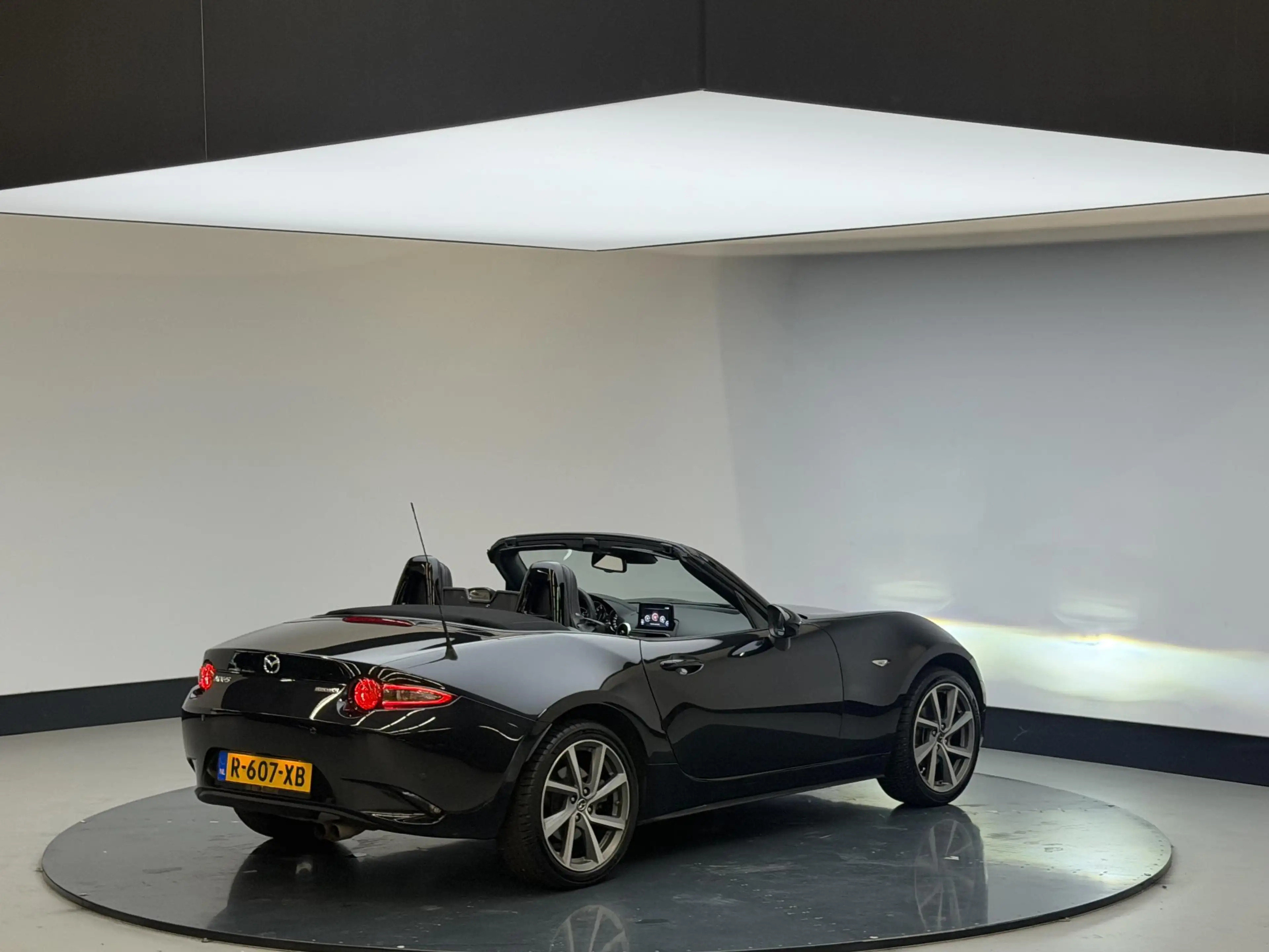 Mazda MX-5 2.0 SkyActiv-G 184 Luxury | Leer | Stoelverw | dea — photo 10